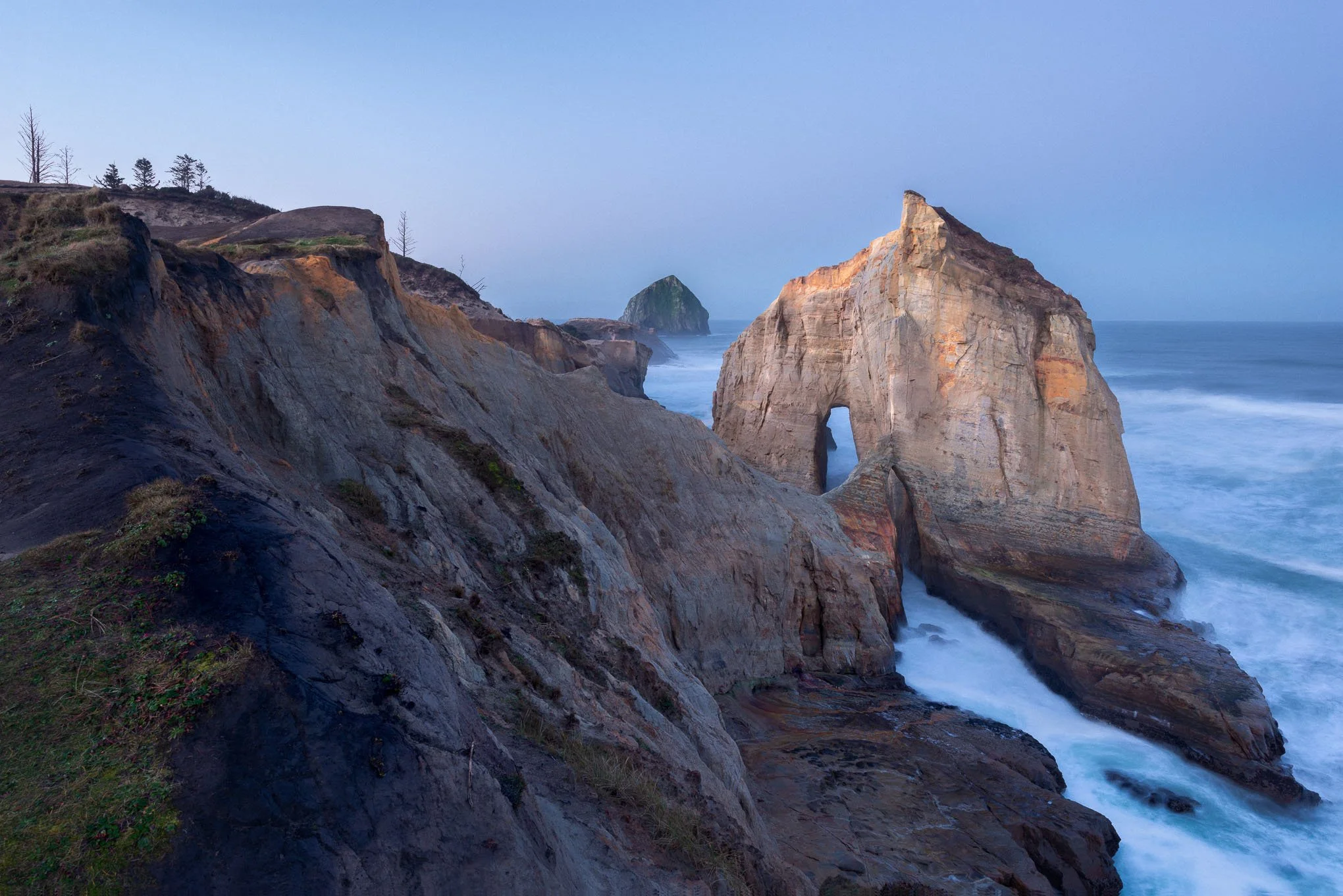 anchor-rock-2-sandstone-cliffs-cape-kiwanda-oregon-landscape-photography-brendan-alex-phoenix.jpg