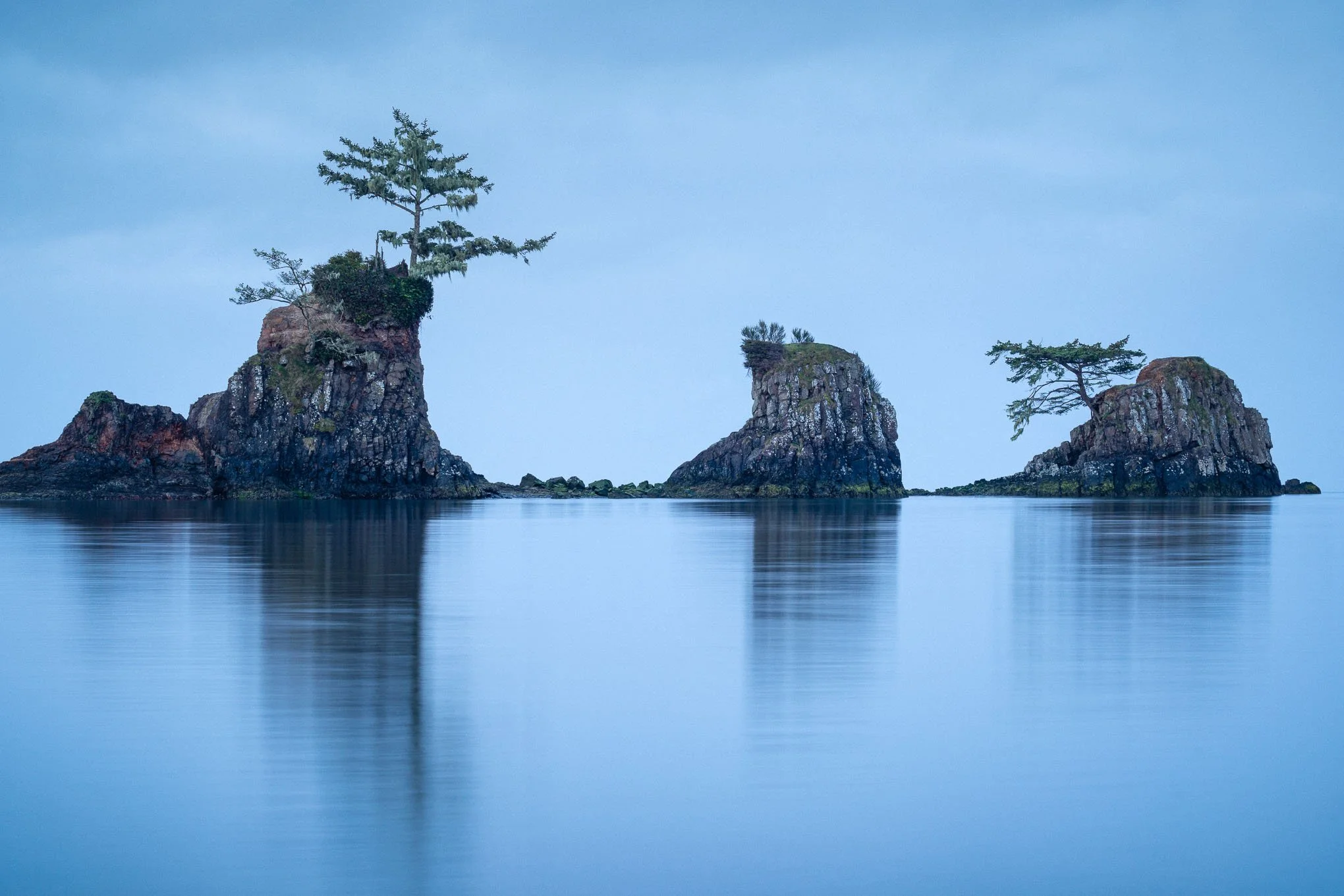 three-brothers-calm-waters-lincoln-city-oregon-landscape-photography-brendan-alex-phoenix.jpg
