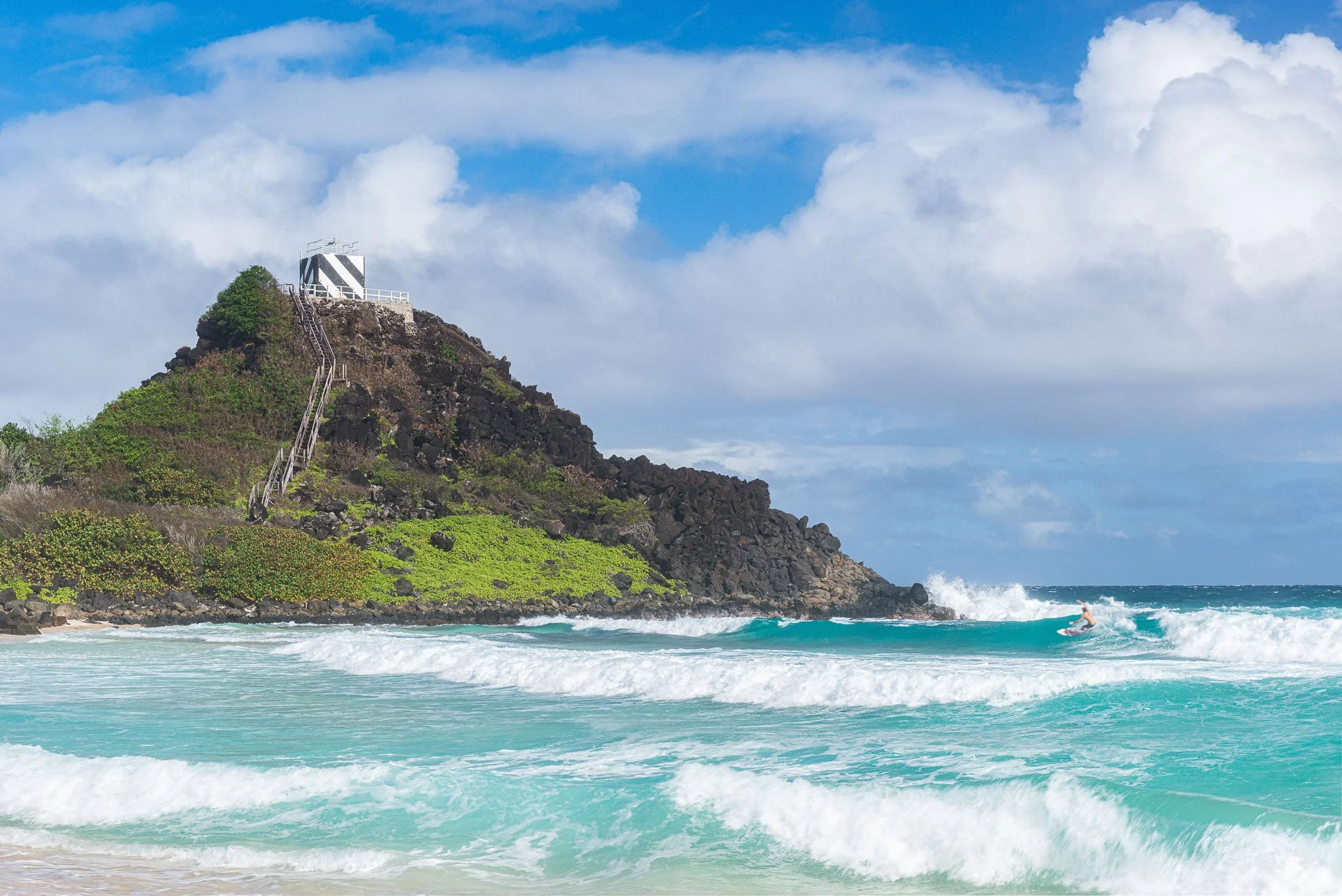 pyramid-surf-hawaii-tropical-ocean-waves-surfer-by-pyramid-rock-kaneohe-bay-oahu-landscape-seascape-photography-brendan-alex-phoenix.jpg
