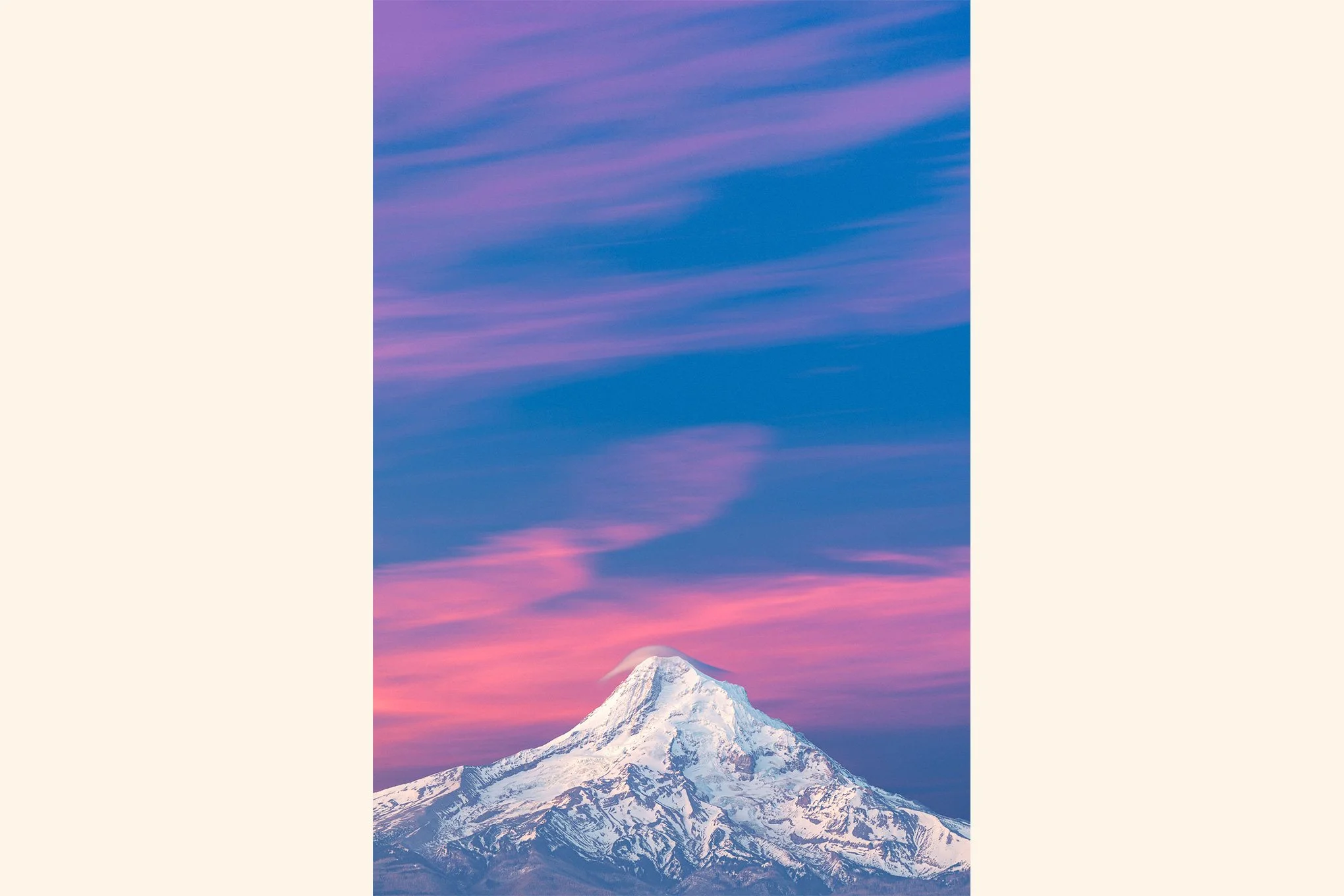 sweet-tooth-mount-hood-oregon-sunset-lenticular-cloud-snowy-peak-cottoncandy-colors-landscape-photography-brendan-alex-phoenix.jpg