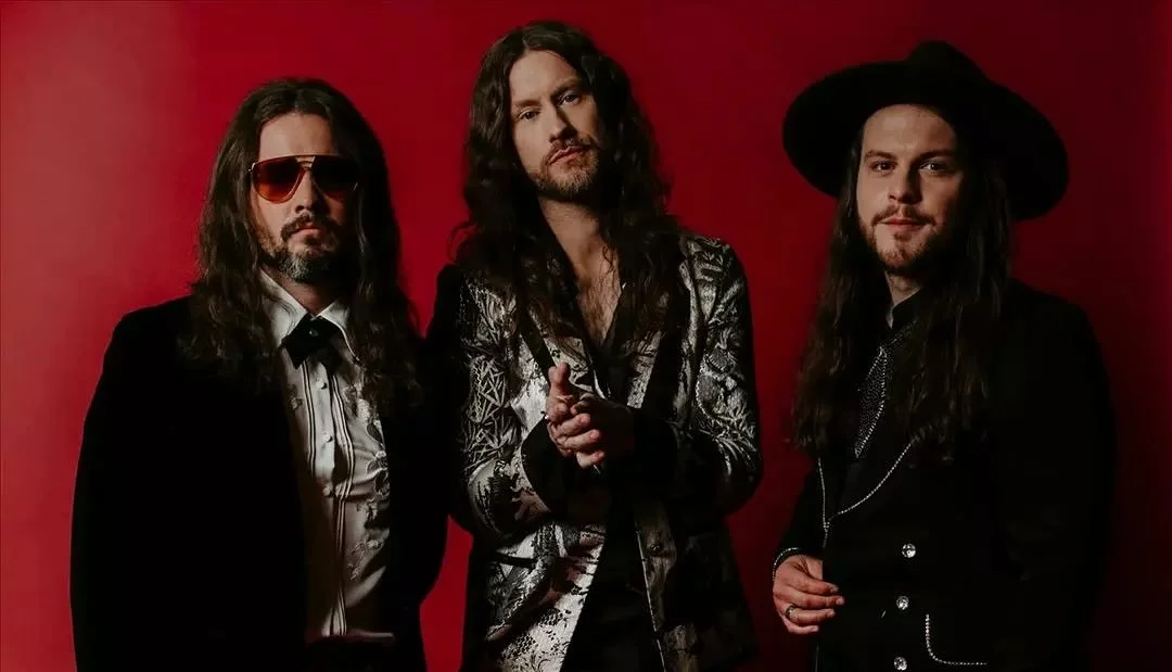 We should dress up more&hellip;just sayin&rsquo; 

#rock #rockband #rockstyle #rockandroll #rocknroll #suit #suitup