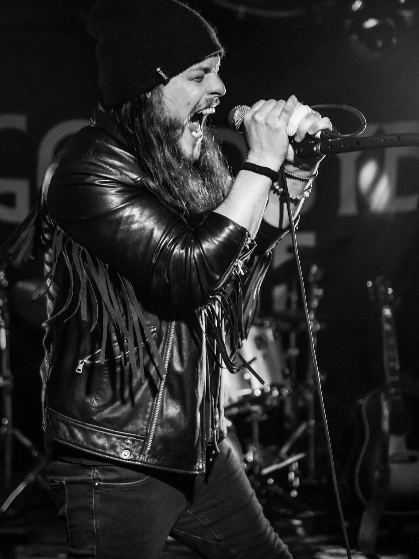 Tour rolls on to North Carolina @birdsnestbar tonight! Hearing this one may be a sellout&hellip;
📷: @frontrailphotography 

#tour #road #ontour #rock #rocknroll