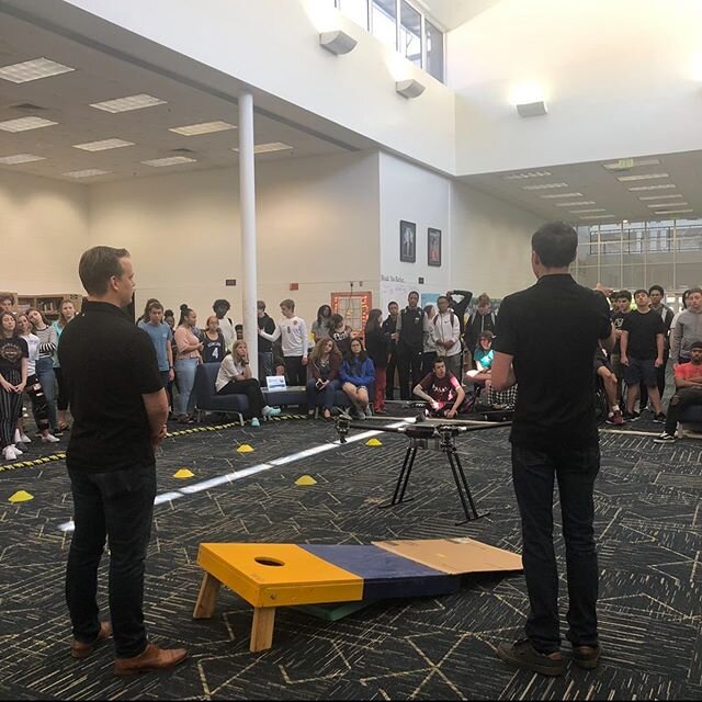 It was an honor to be teaching the future of this industry about drones and STEM at  Ocean Lakers High School before social distancing
.
.
.
#Uav #drone #teaching #future #dronesforgood #education #awareness #quadcopter