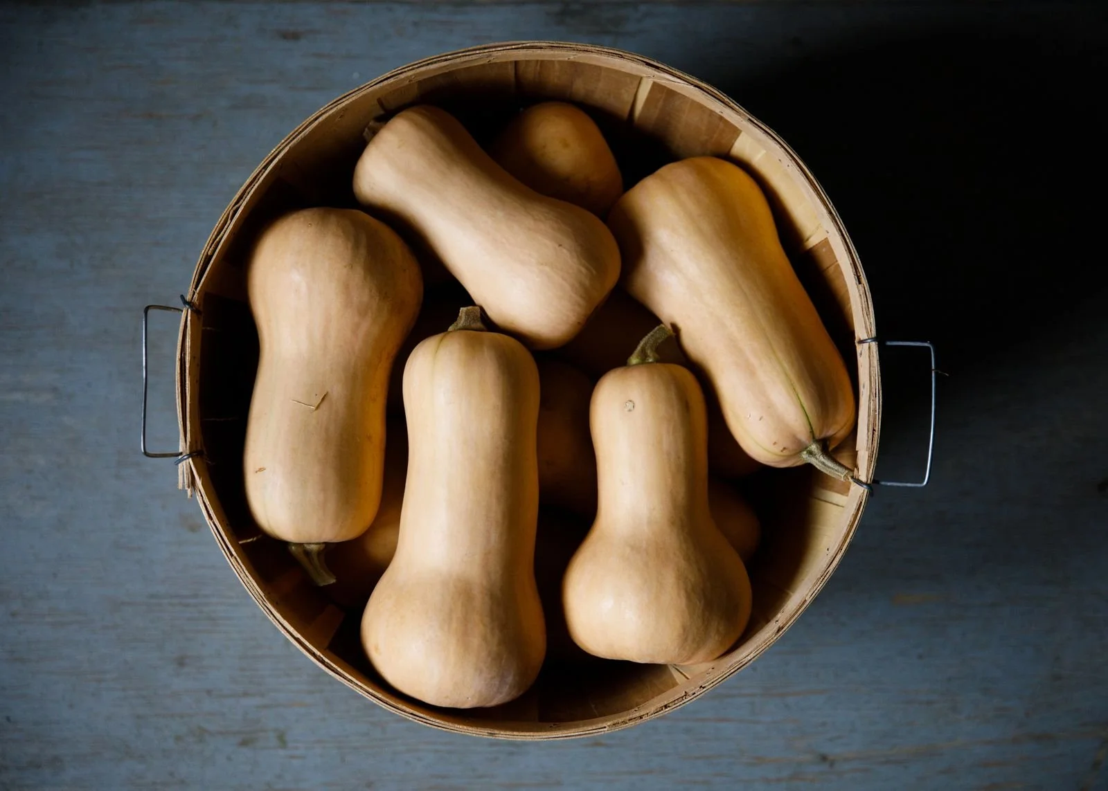 Can you picture this delicious squash on your pizza? Happening on Friday!  Beer, wine, and assorted beverages available in-house. And, of course, cookies! 🍪

🍕 Friday Pizza Special: 
butternut squash and sage sauce, topped with caramelized leeks an