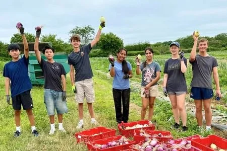 Summer Internships for Teens on the South Fork — Apply Now