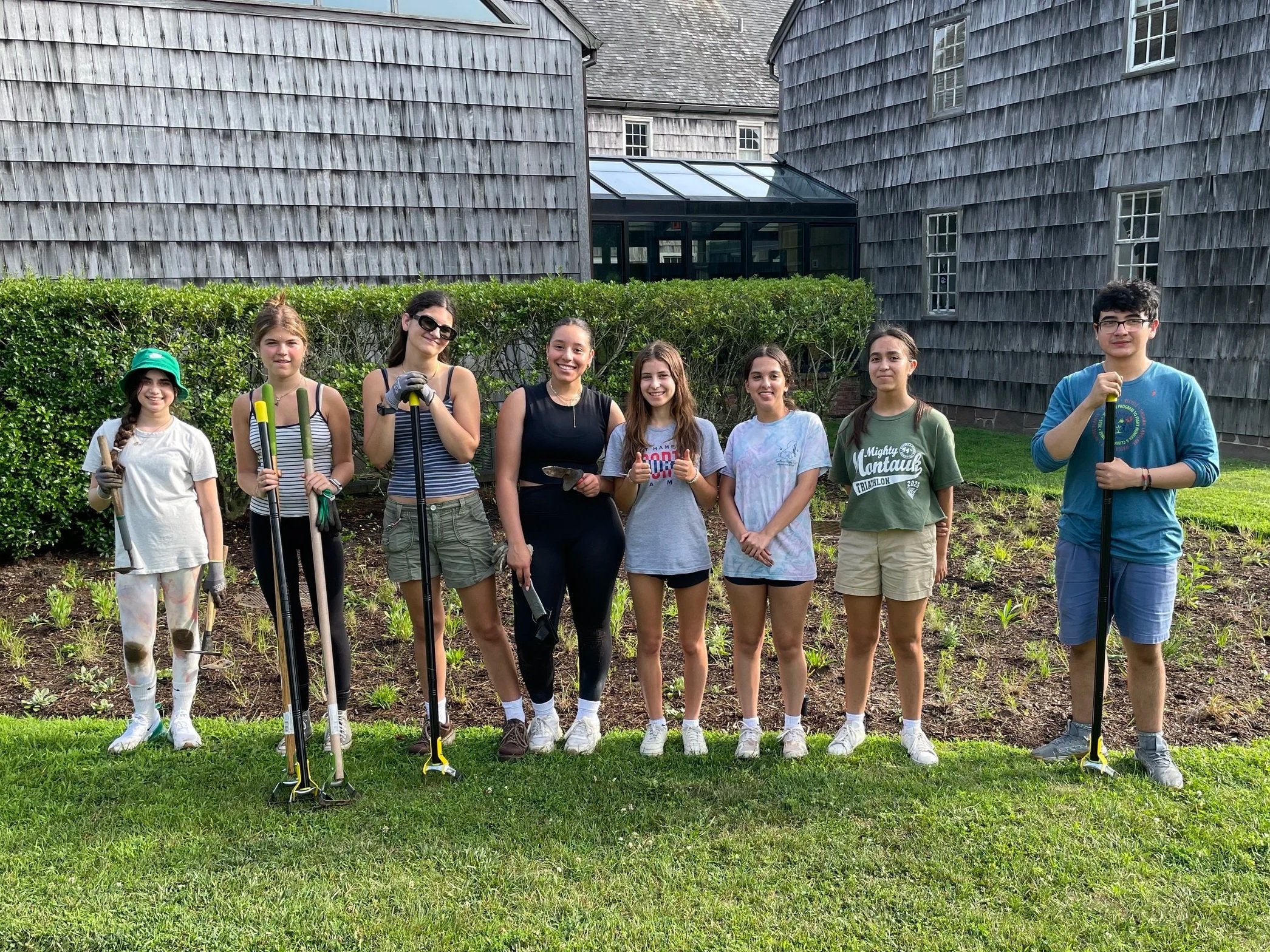 Planting a native rain garden with ChangeHampton