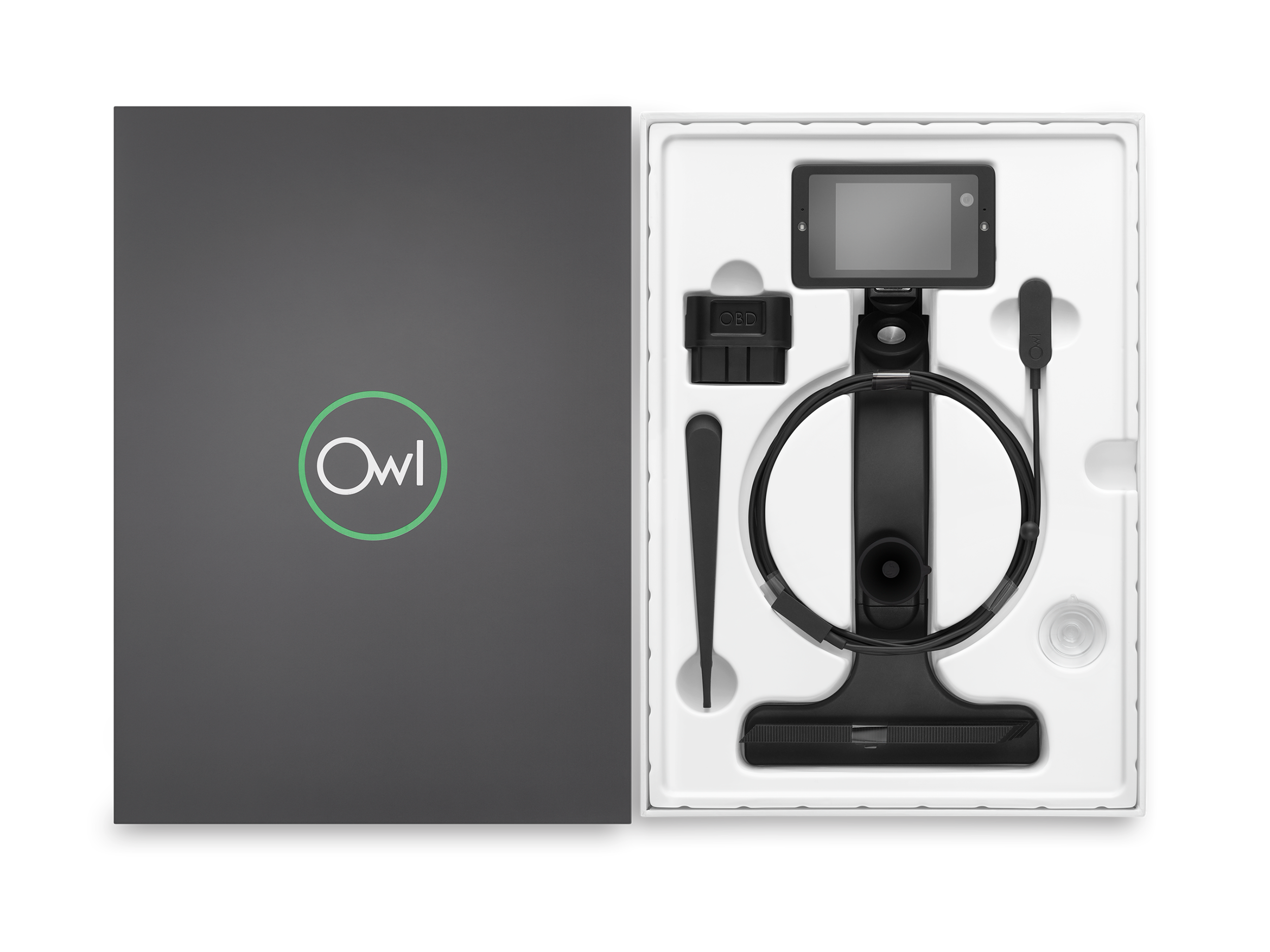 Packaging includes IFU, QR code, camera with magnet mount, beam with suction cup and lever, 3 different length tails, OBD connector and cable, tug tool.