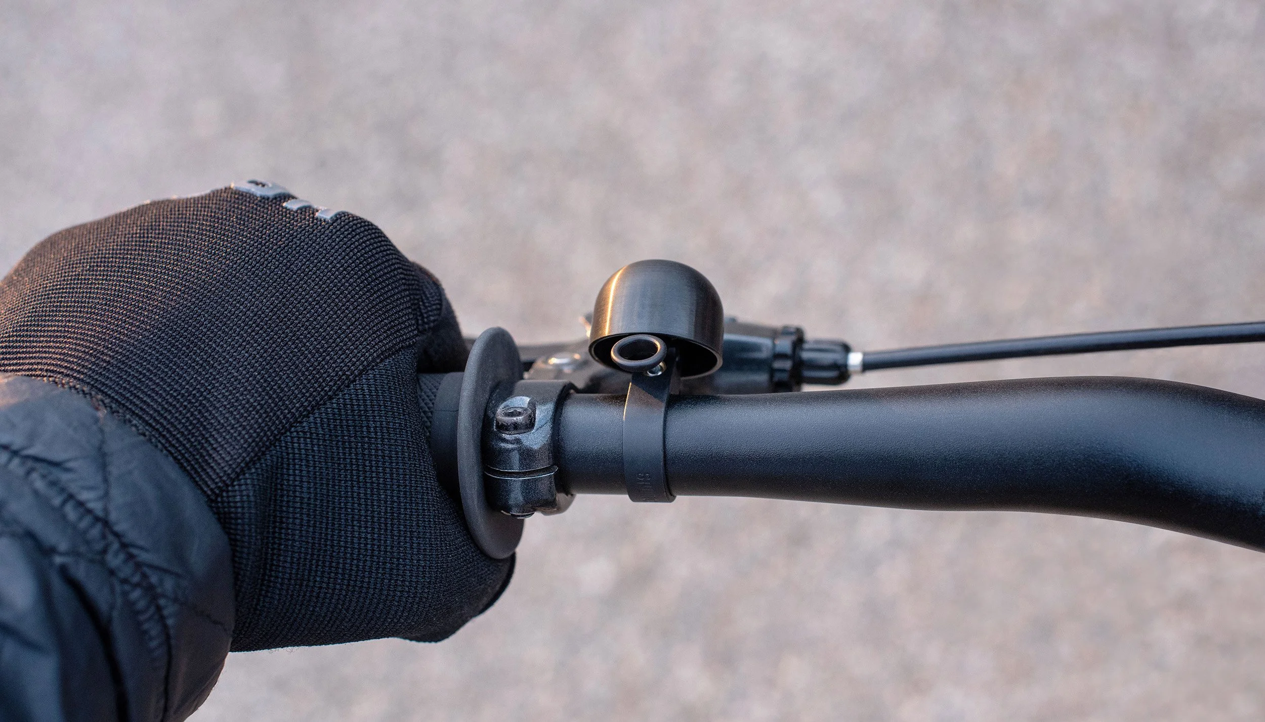 spurcycle-compact-bell-on-handle-bar-3.jpg