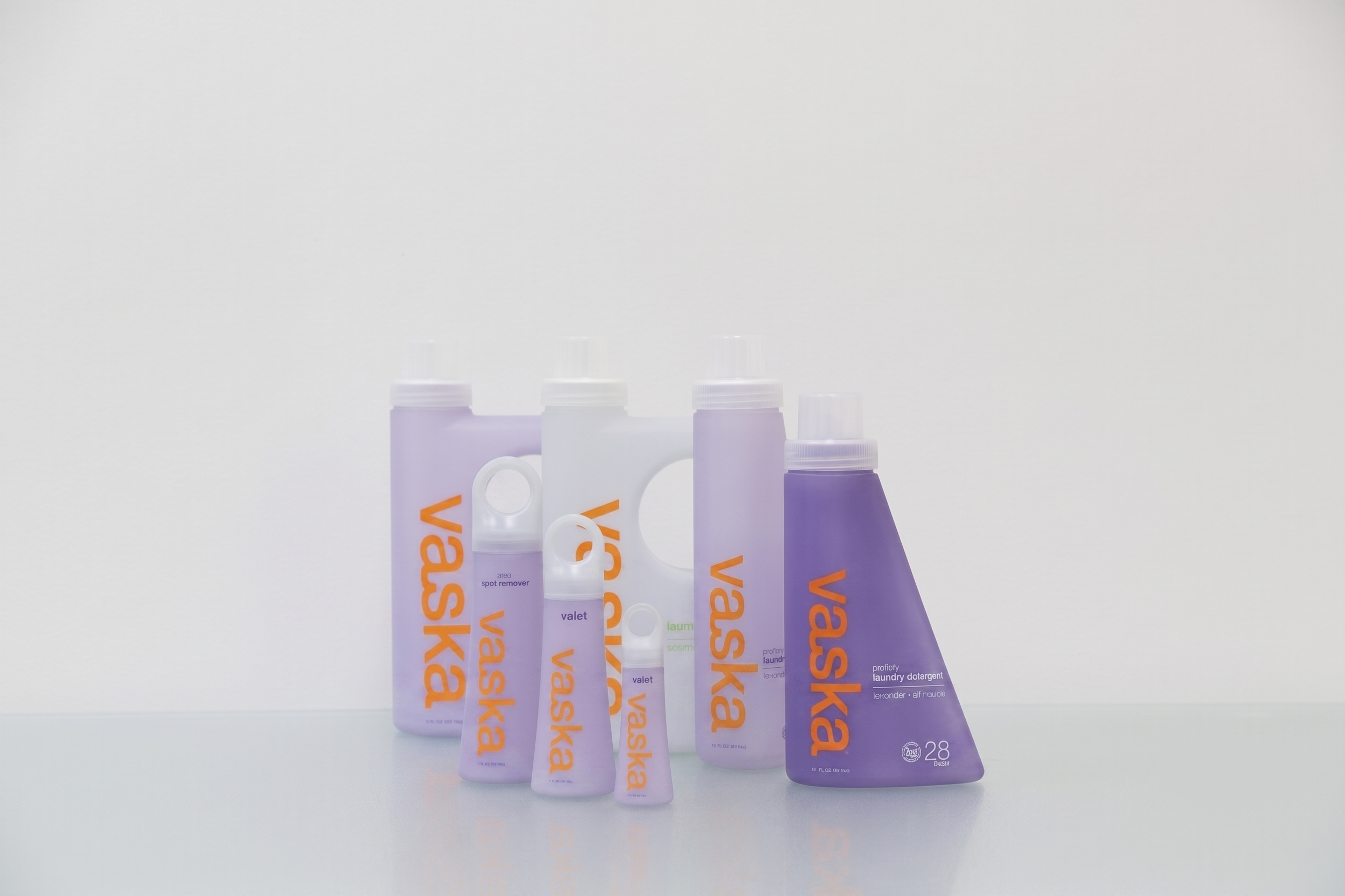 vaska-laundry-detergent-bottles-1749.png