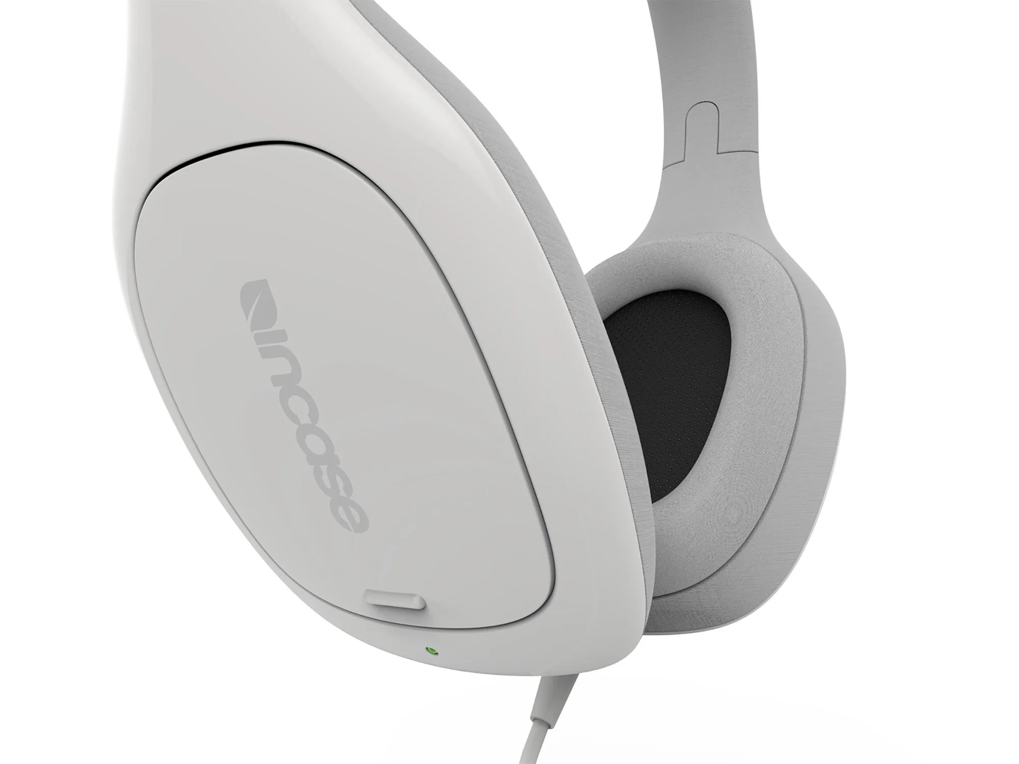 incase-travel-headset-design-2-gray-close-up-3-4.jpg