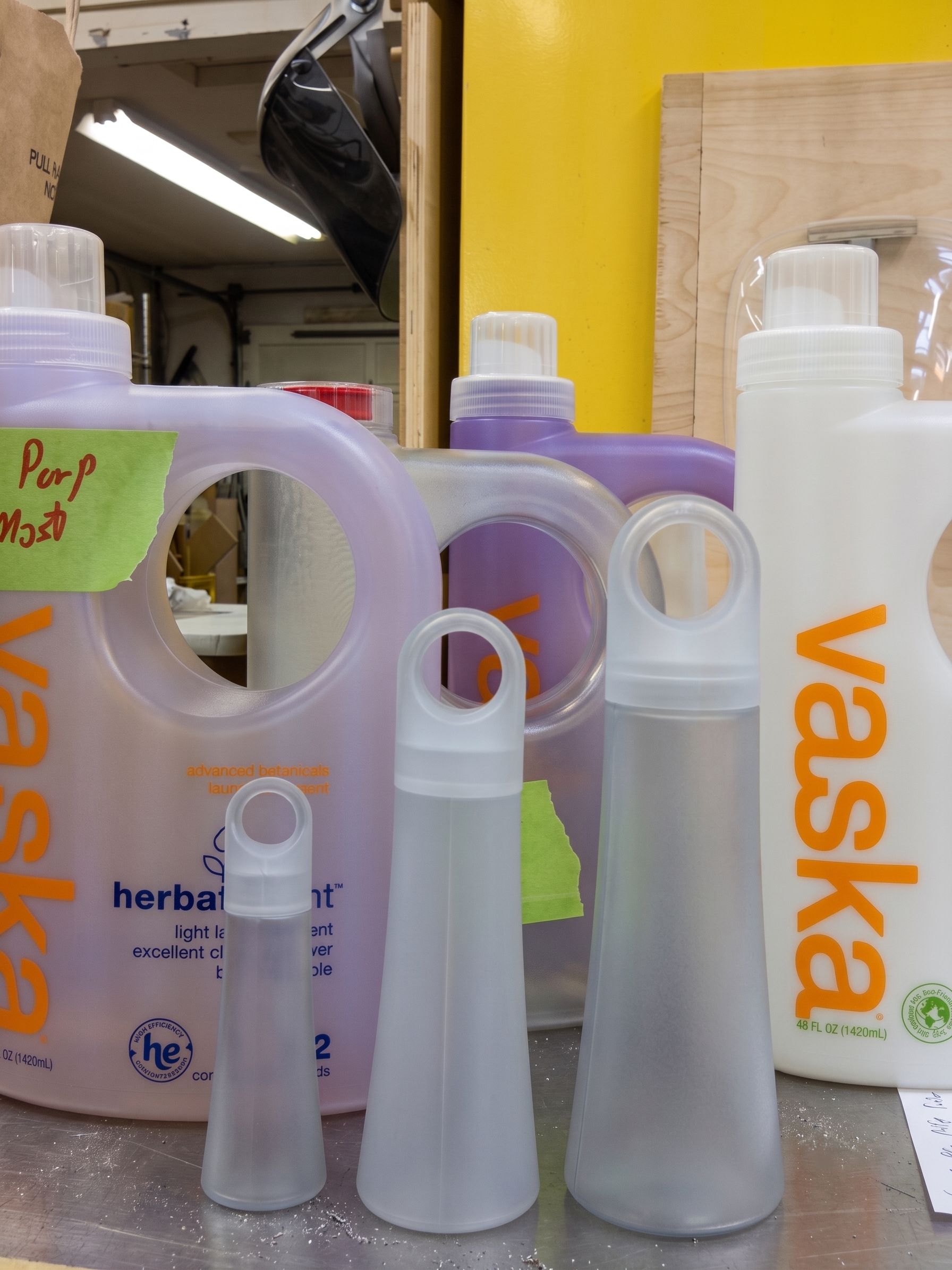 vaska-laundry-detergent-bottles-5002.png