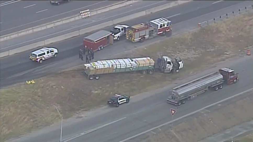 18+wheeler+wrecks+leave+highways+at+a+standstill+for+hours.jpg