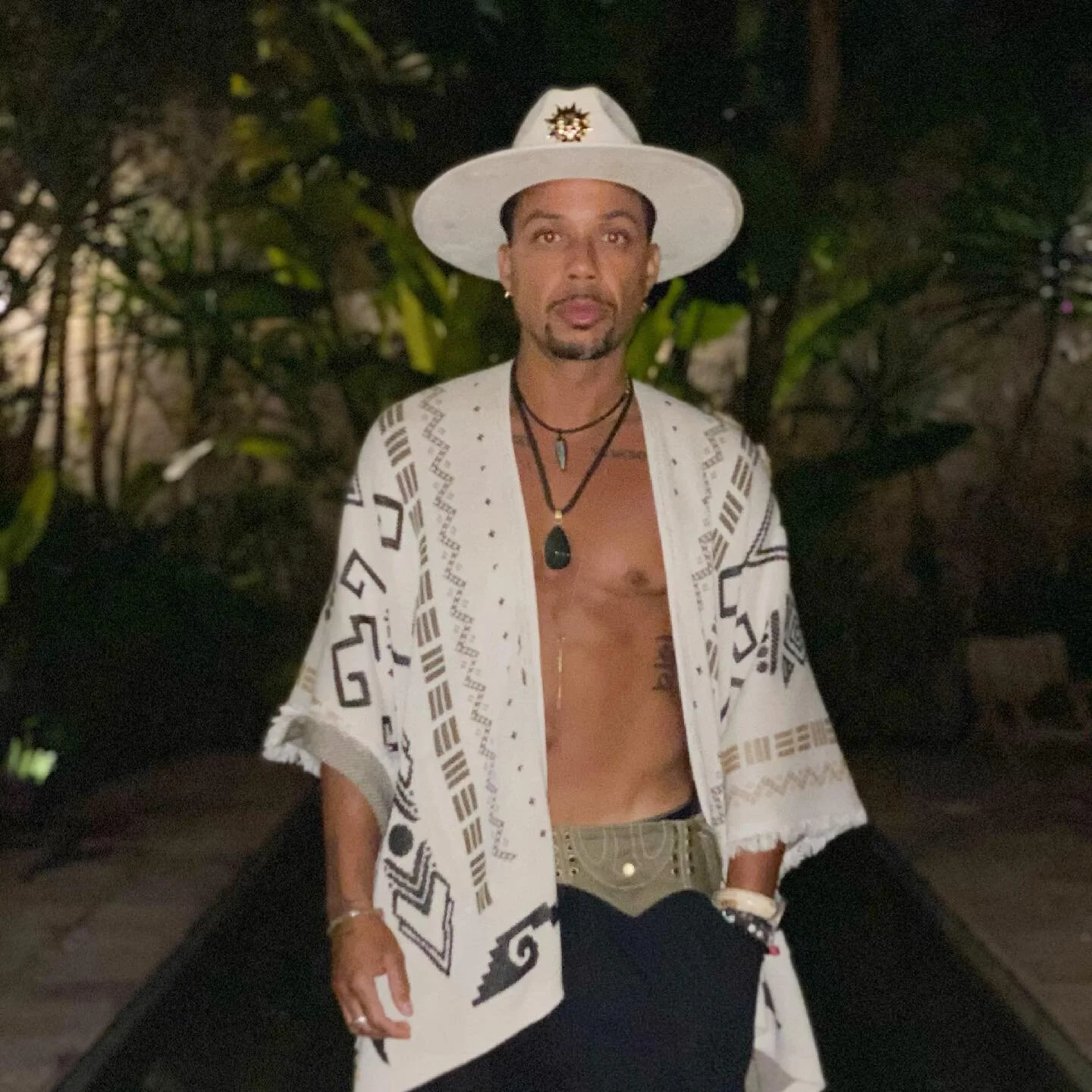 Dedicated to creating a gorgeous  reality on my own terms 🪄
__
📸 @vknyx 
⁣.
⁣.
.
.
.
#theenergycoach #energymastery  #spiritualscience #deprogram #subconscious #coachingtips #energy #energymedicine #reprogram #energyscience #thec3method #JoeDispenz