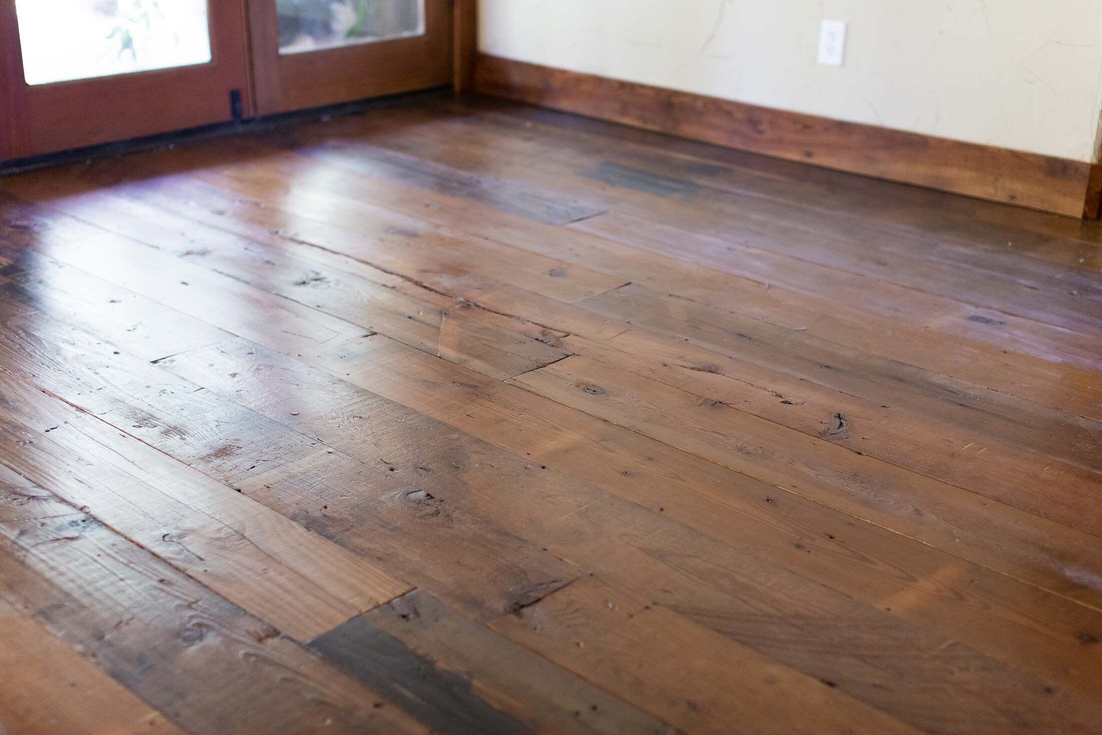 Reclaimed Pine Shiplap Trinity Valley, Shiplap Hardwood Floors