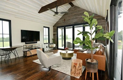 Tasteful Ways to Incorporate Shiplap Into Your Home