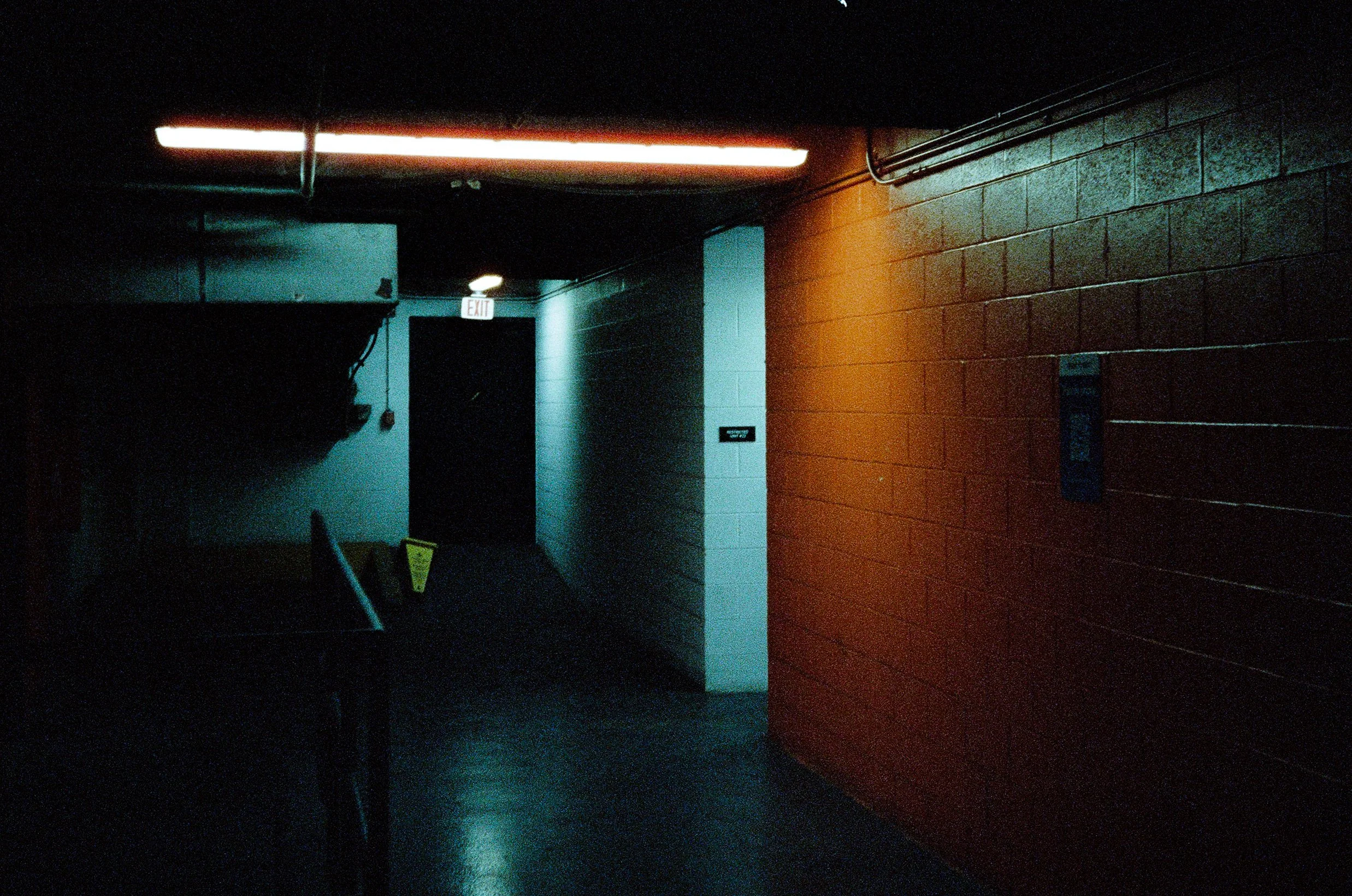 27560012-2.jpg