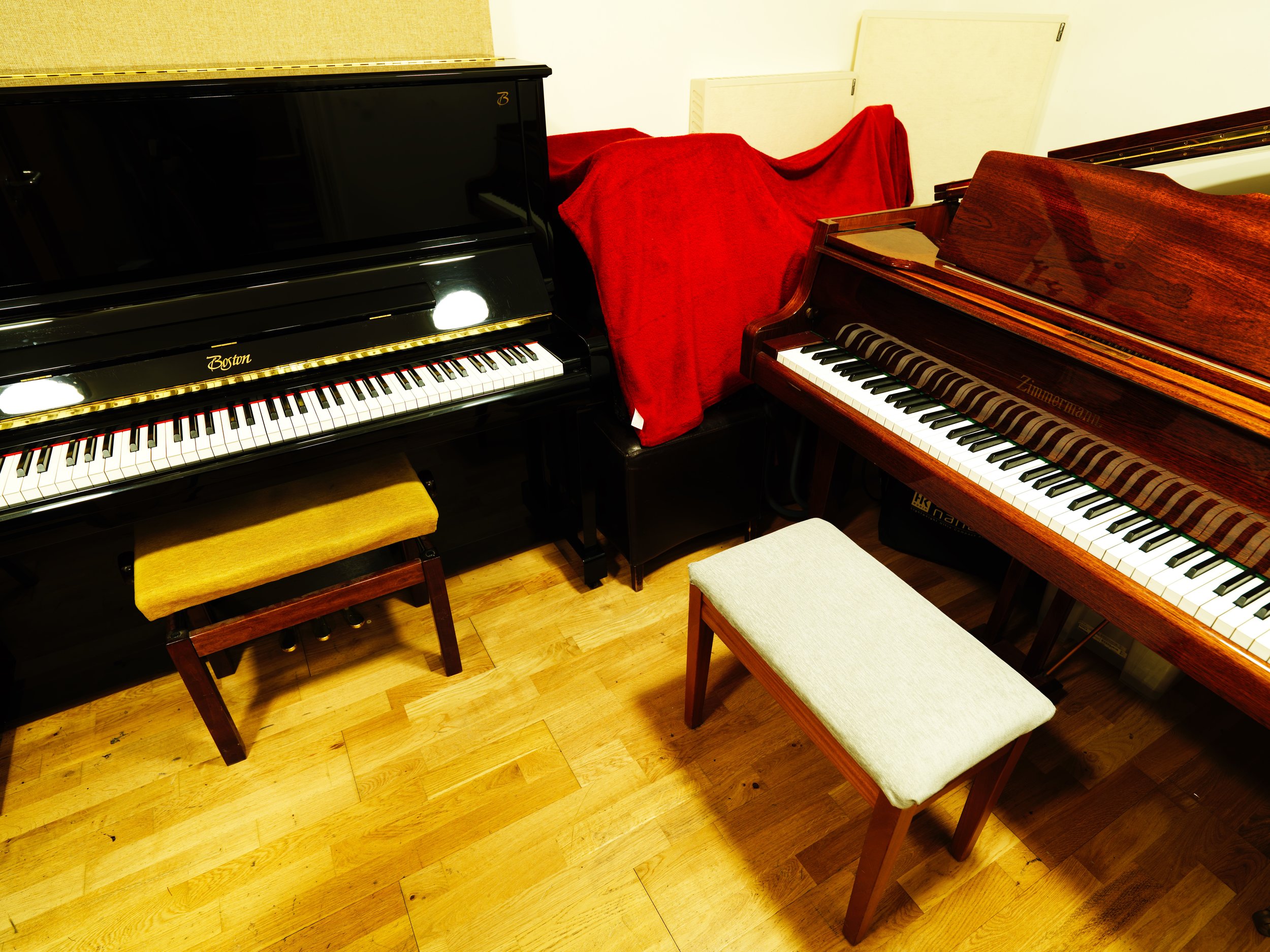 Renaissance Pianos - 4 Studios