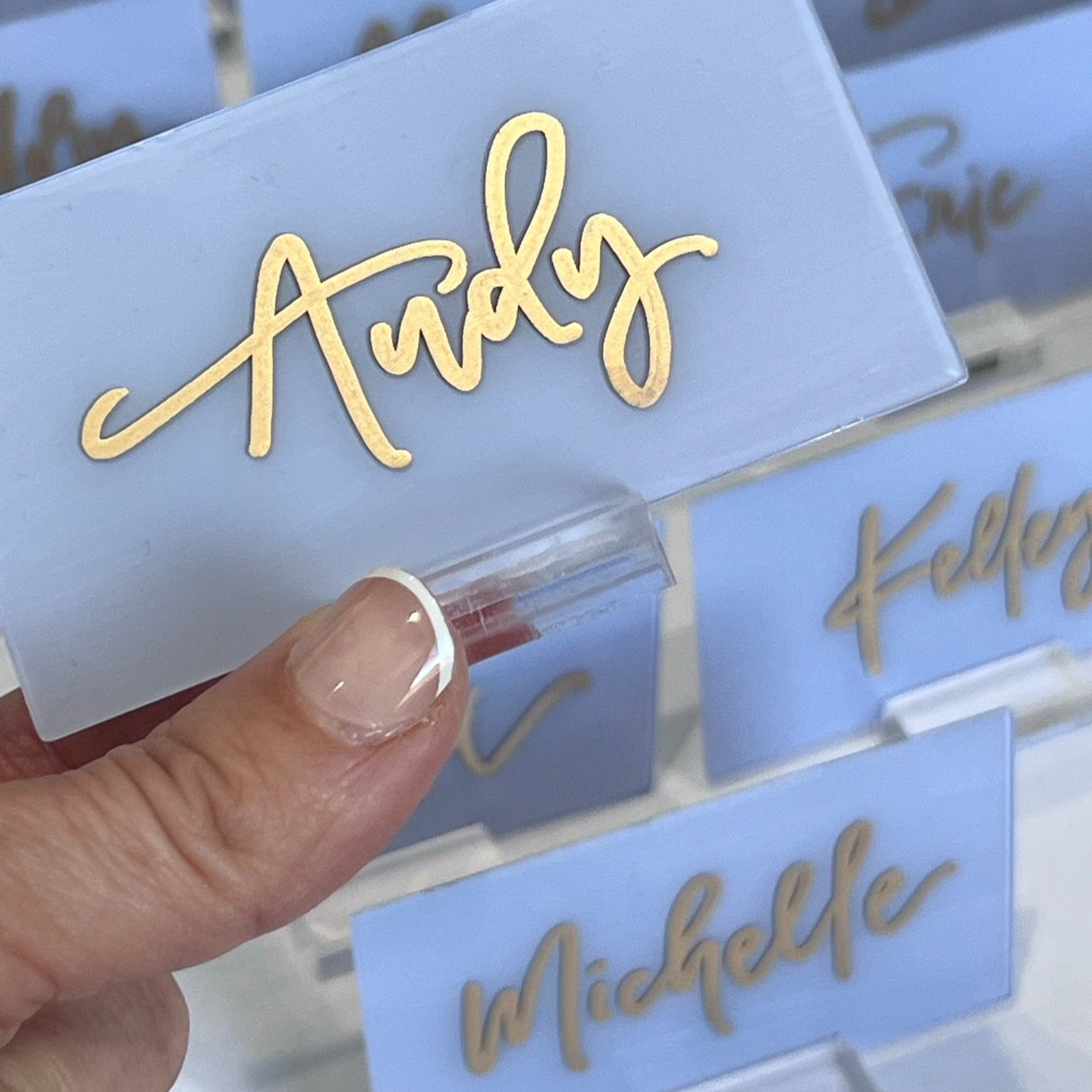 acrylic-place-card-calligraphy-dallas-party.jpg