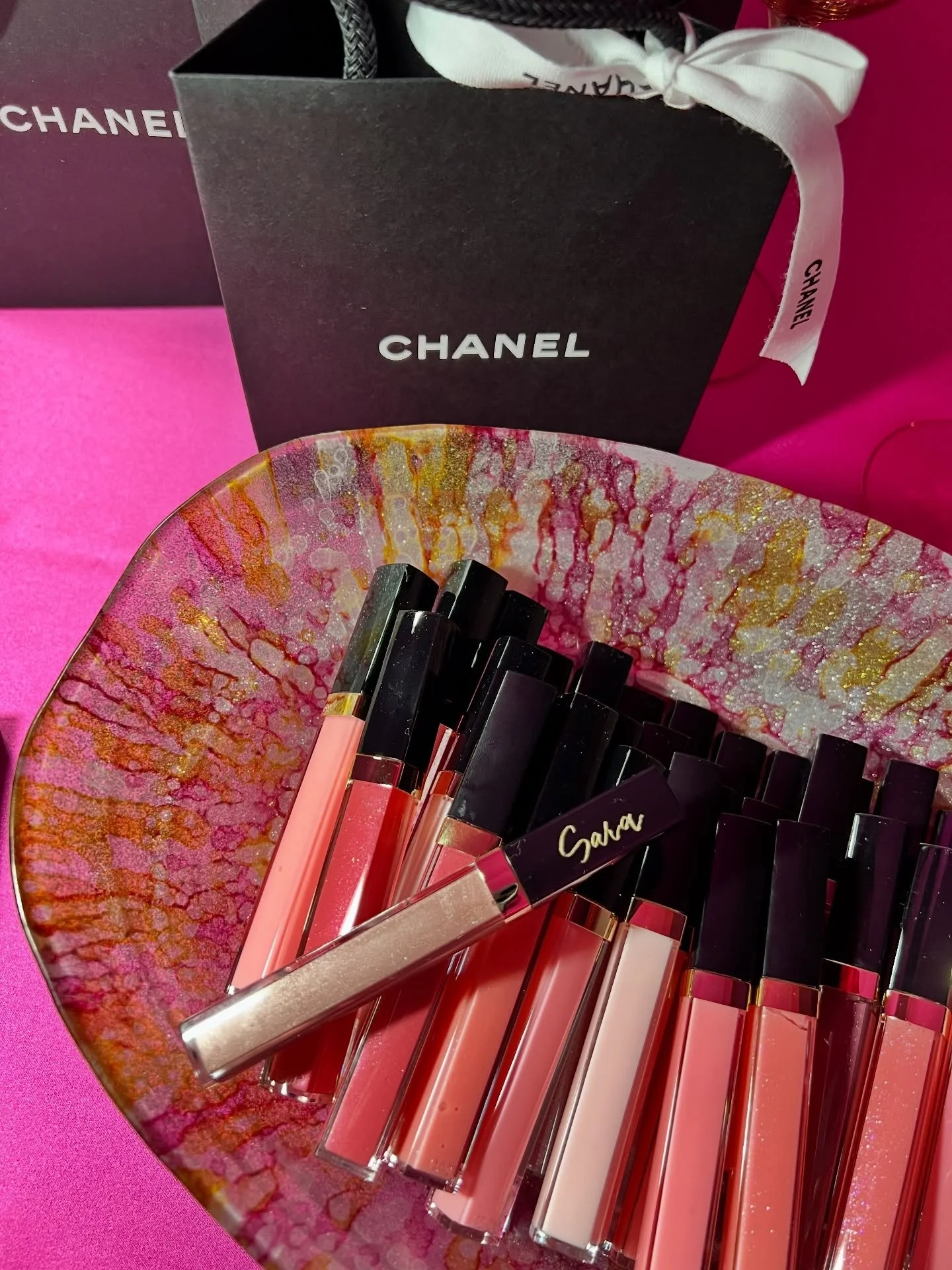 Fav engraving projects lately 👄🪞🦋

In the middle of peak season, and so much goodness to share! Had to pause and post a few items from 3 projects lately that have been SO FUN to create👇 

#1 🩷 a @chanelofficial lipgloss bar at a 40th birthday pa