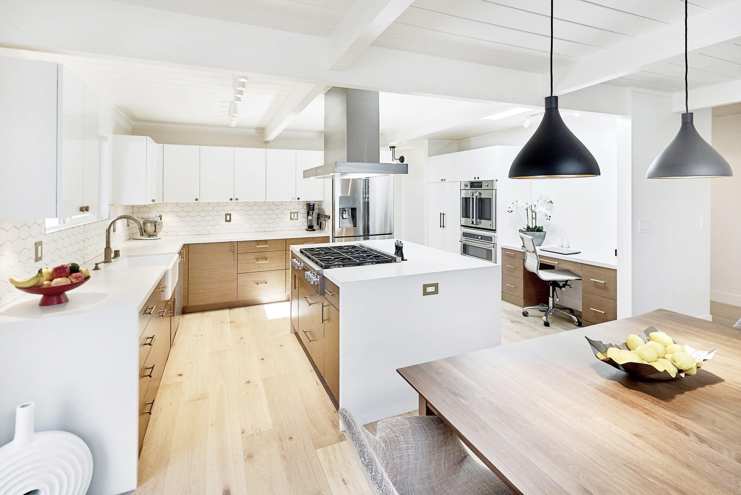 contemporary-kitchen-eichler-mountain-vi