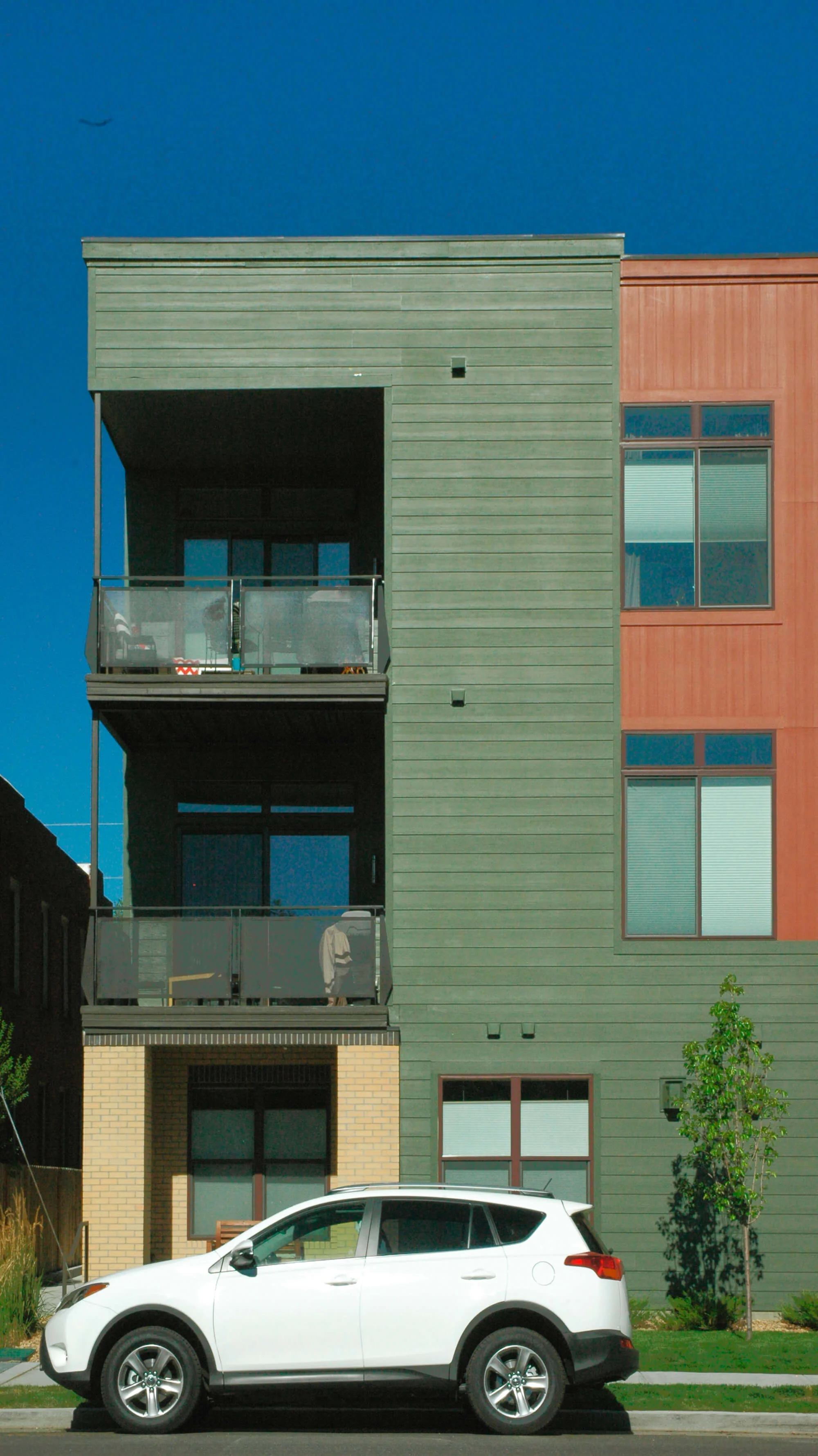  Balcony Detail 