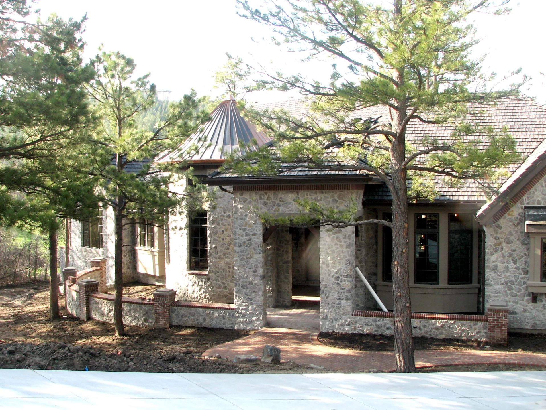  Front Exterior Angle 