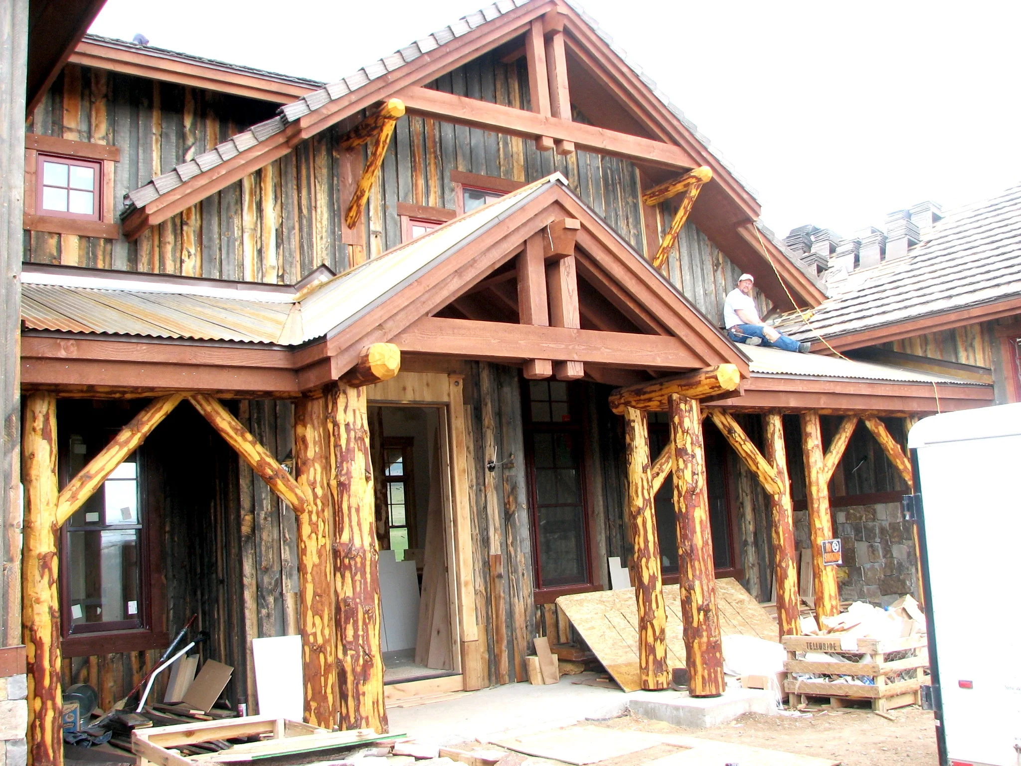  Front Exterior Detail 