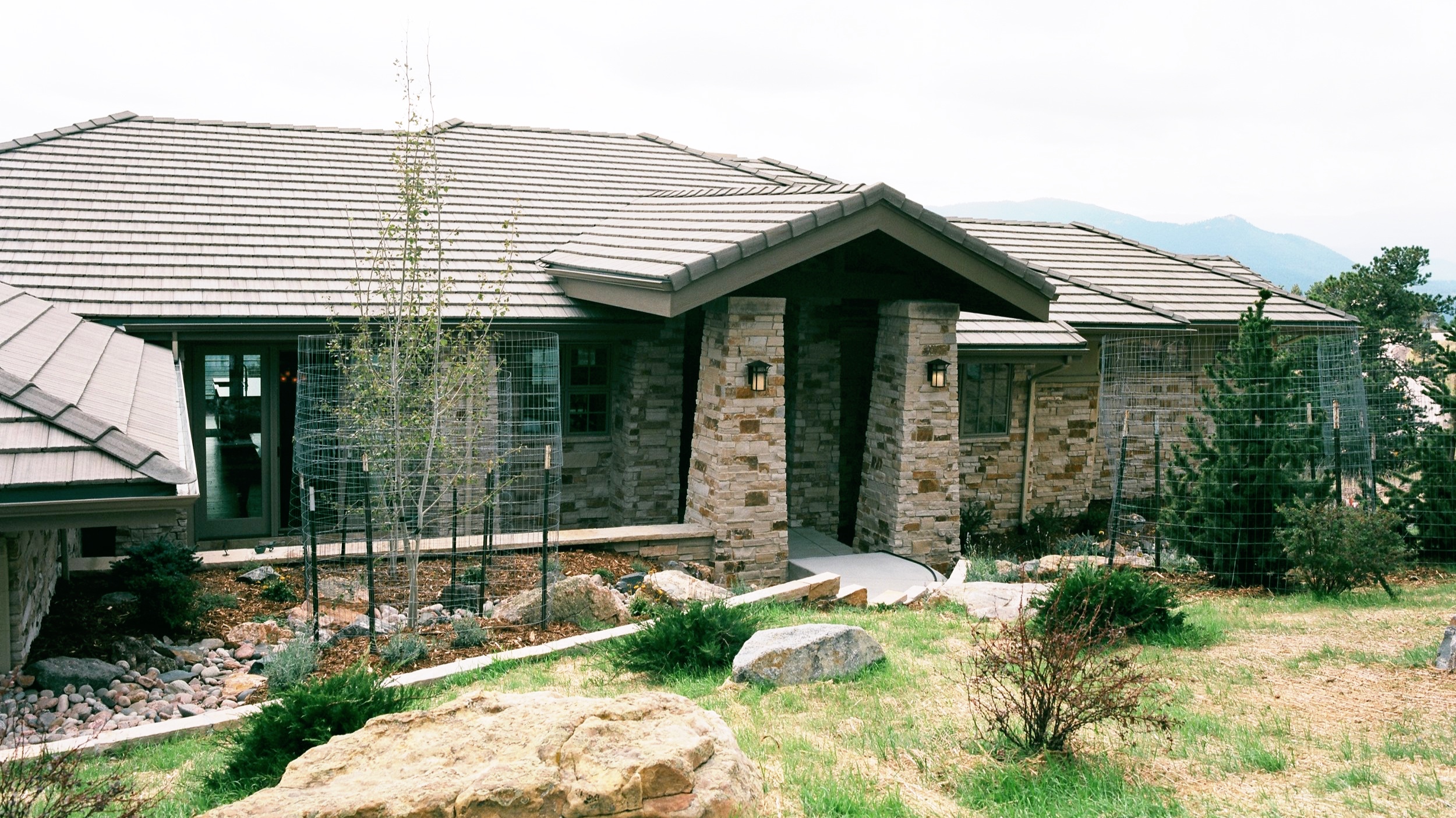  Front Exterior Detail 