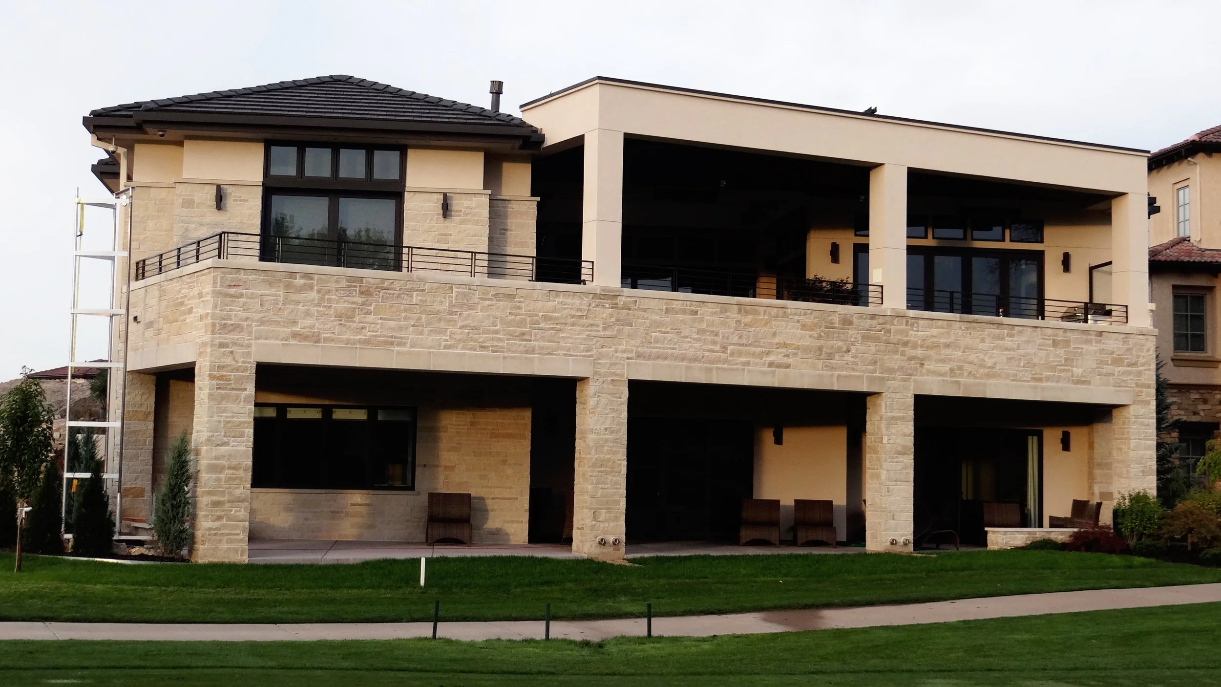  Back View Inset Detail 