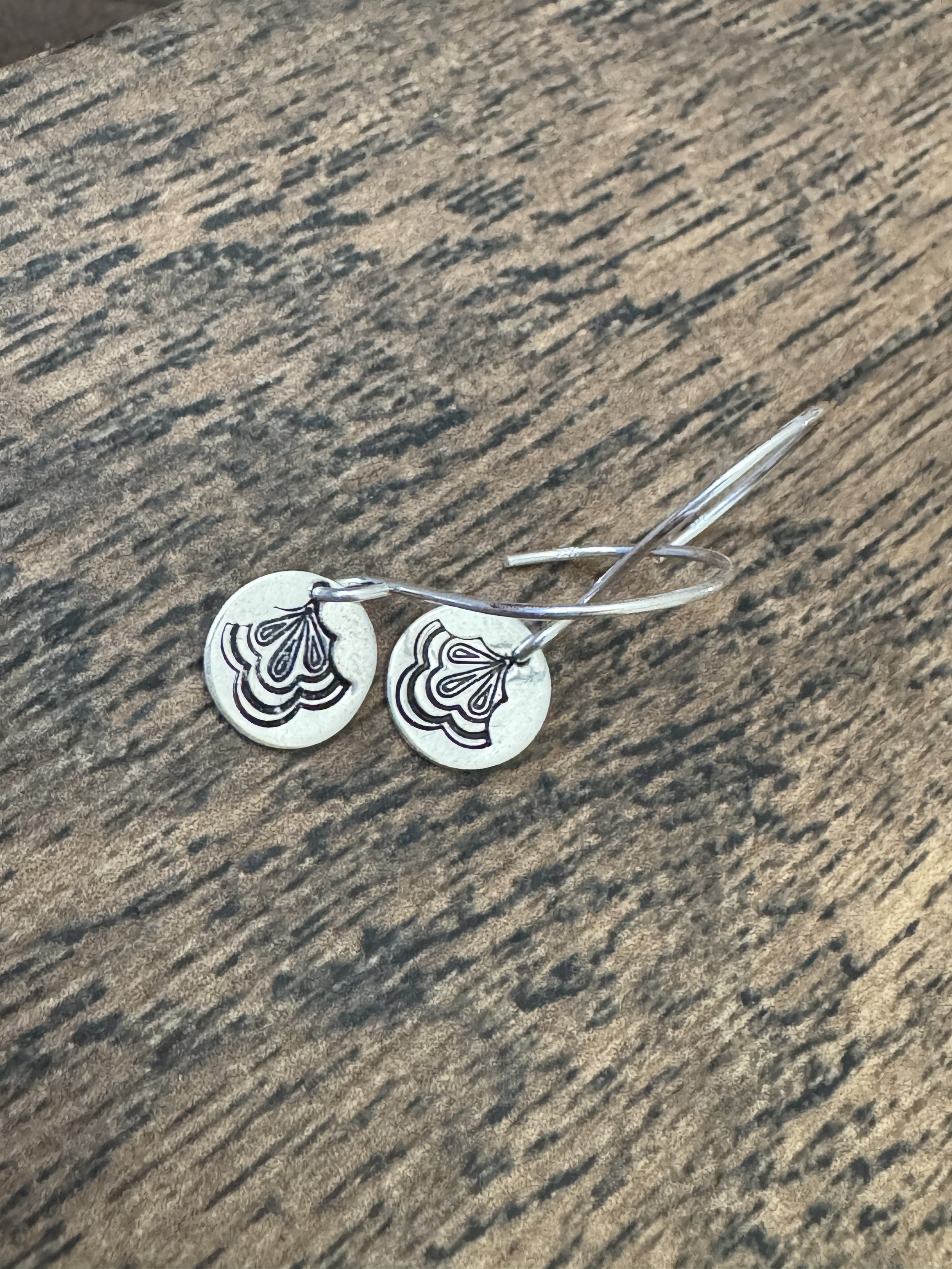 Balloon Stampito Scallop Earrings