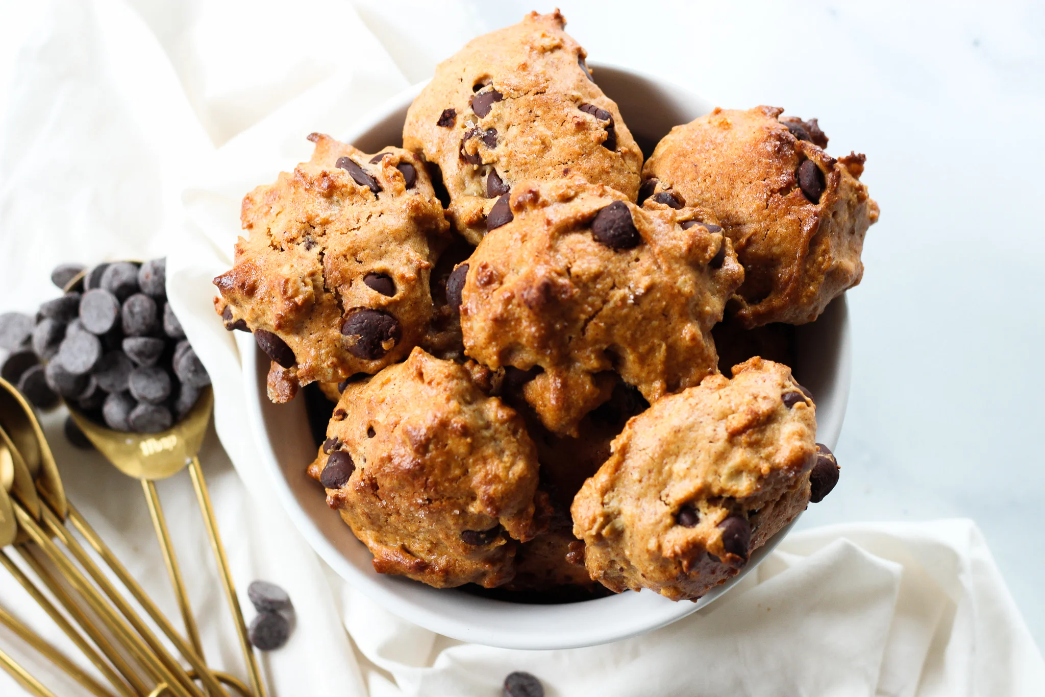 Chocolate Chip Oatmeal Cookies