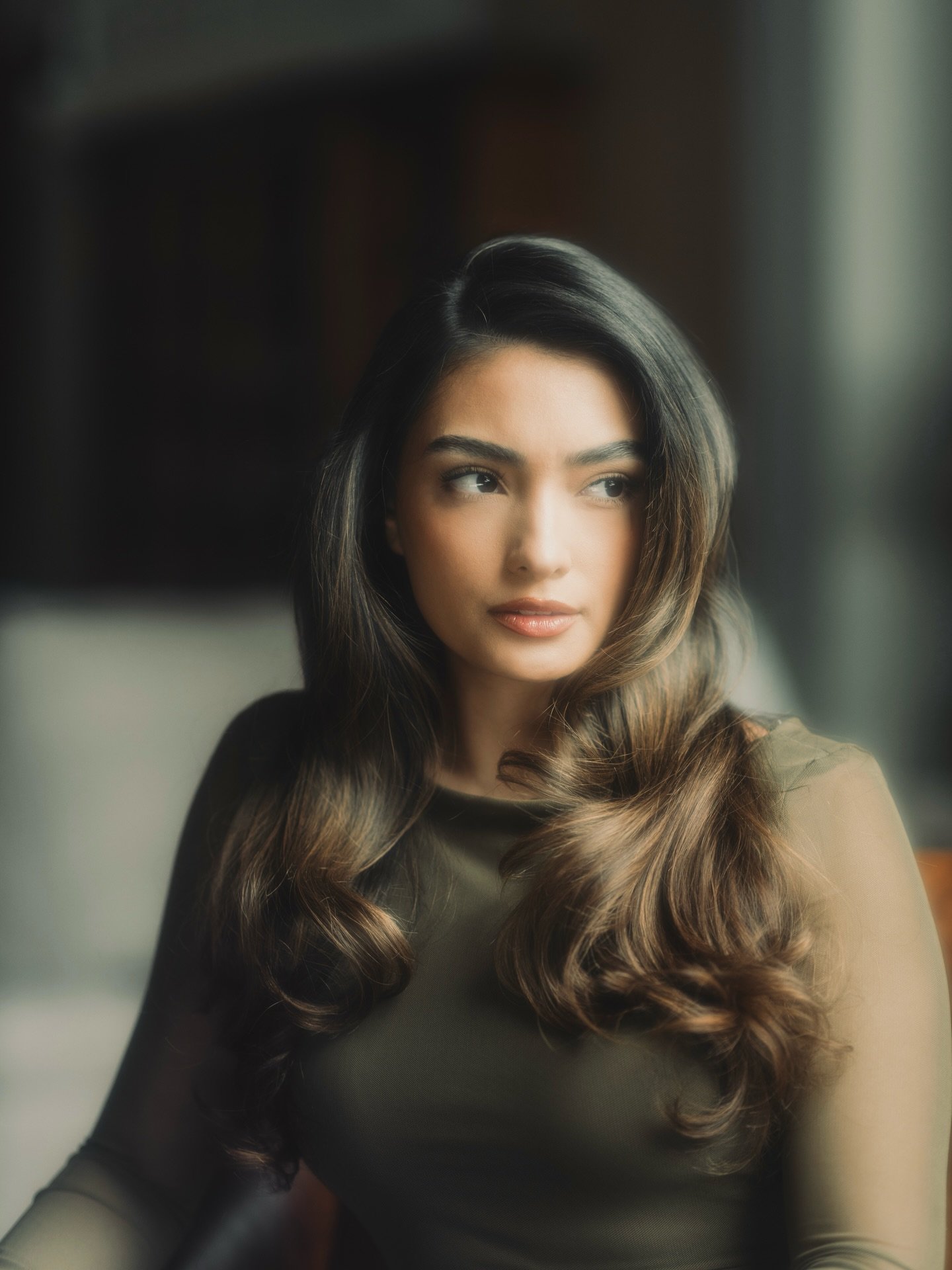 I had a lot of fun throwing some legit filter effects on my camera to grab these looks in camera. The song bloom felt fitting. This shot in particular looked like a screen shot from a film. @criseidabecerra killed it.
.
.
.
#portraitmoods #eosr #port