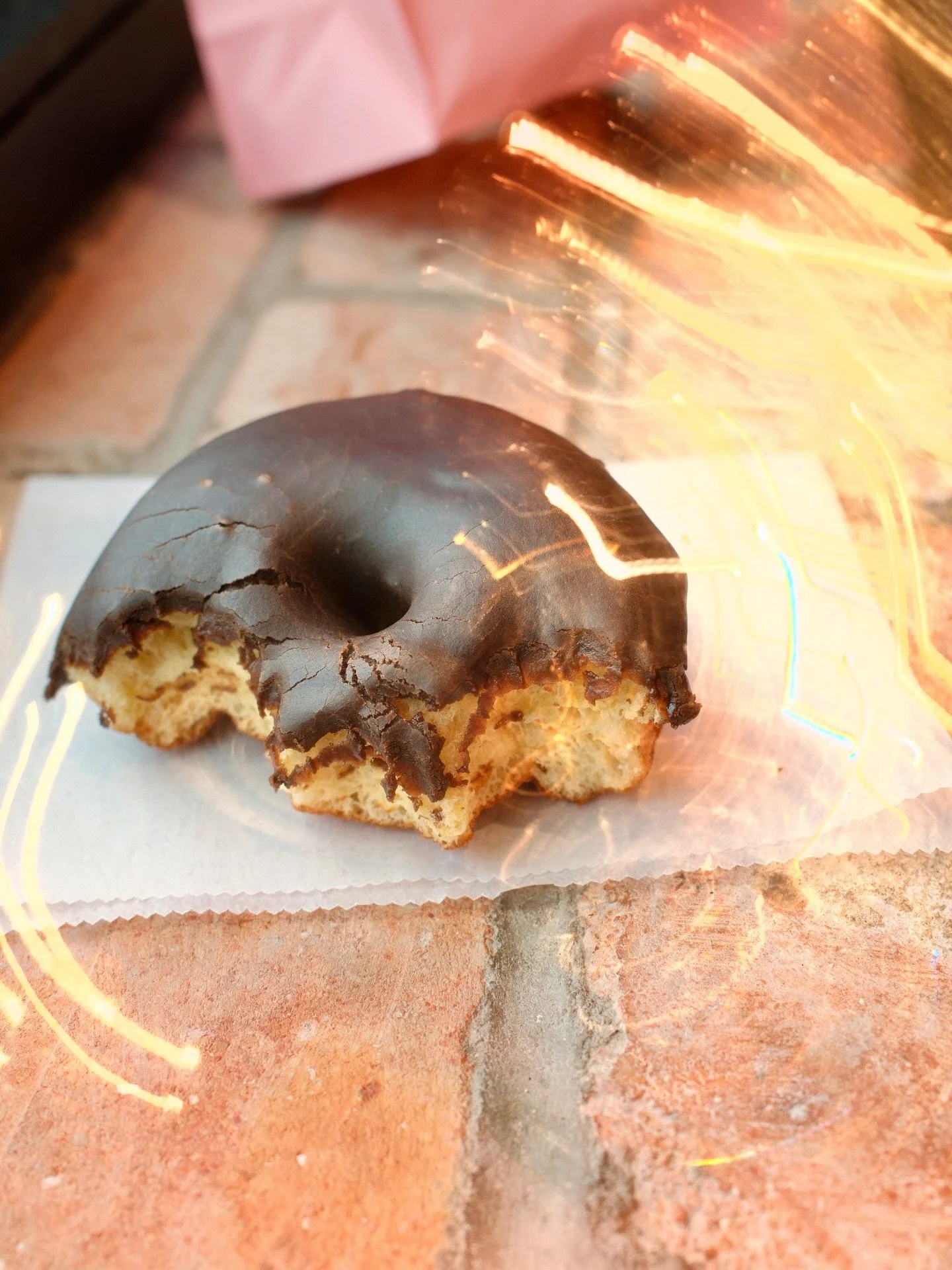 Dang, these doughnuts were insane. Coffee was good too. Can&rsquo;t have doughnuts without coffee.
.
.
.
#fujifilm #fujiframes #doughnutshop #voodoodoughnuts #x100vi