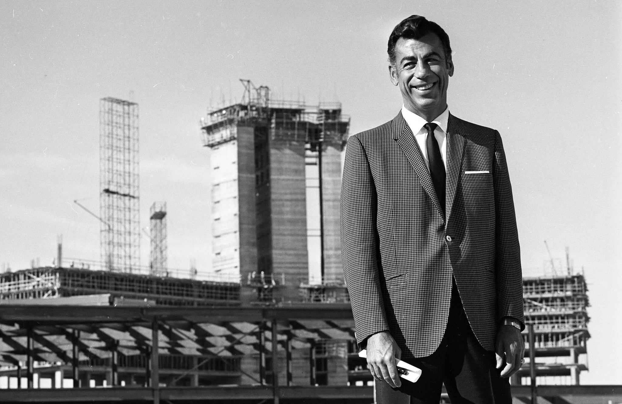 Kirk Kerkorian - Entrepreneur Extraordinaire