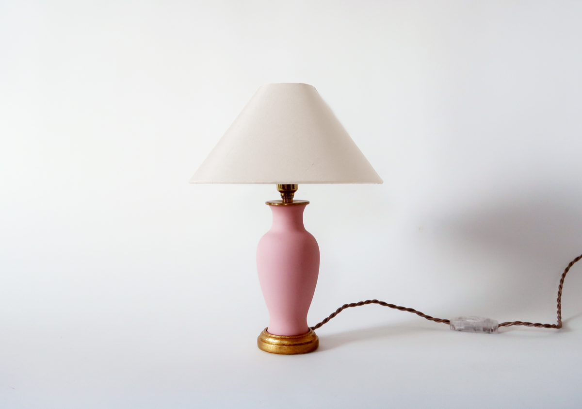 Little+Lamp+Comany+-+Fishtail+-+Pink+-+Silk+Shade+-+Ivory.png