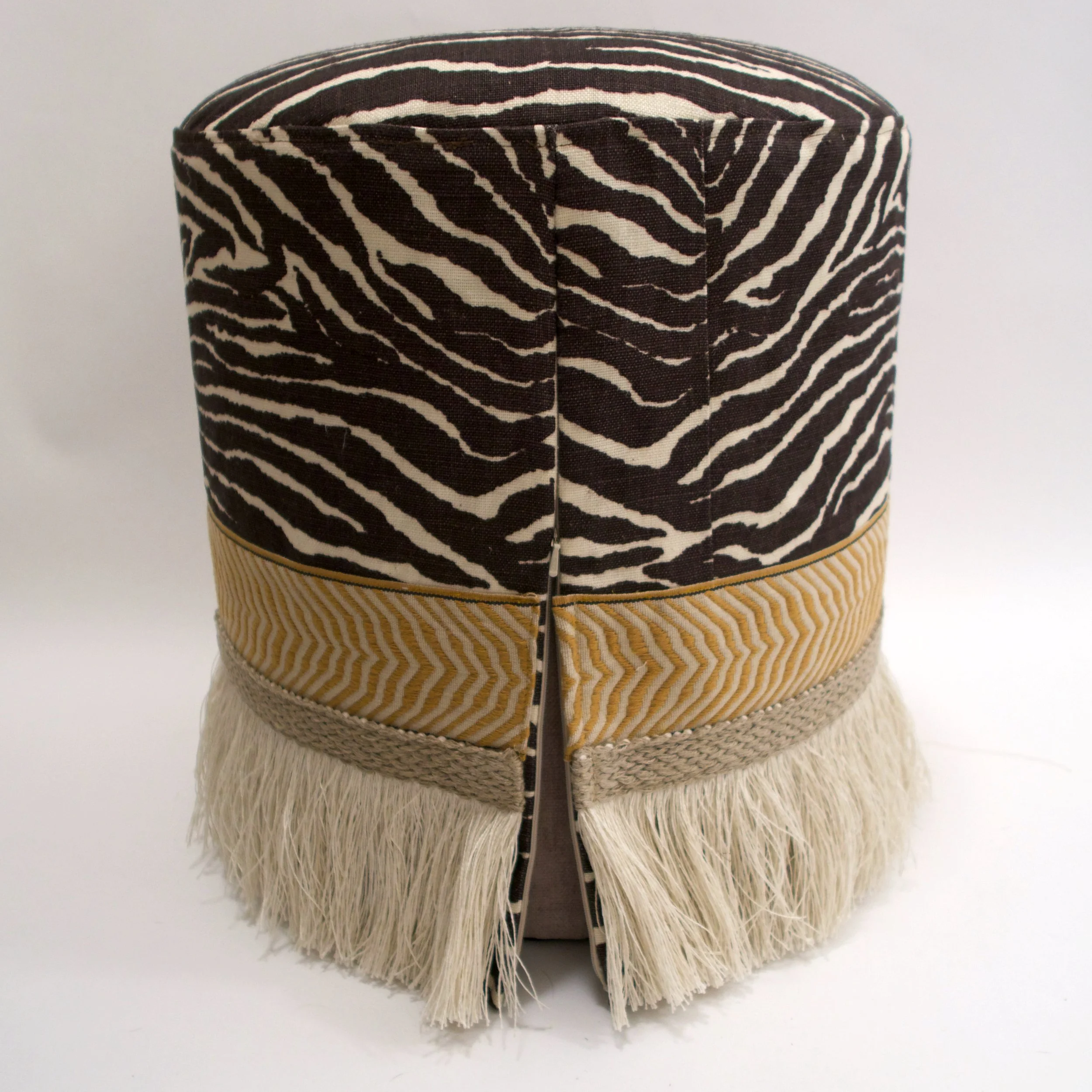 LL+-+Pouf+-+Zebra+Chic+-+3.jpeg