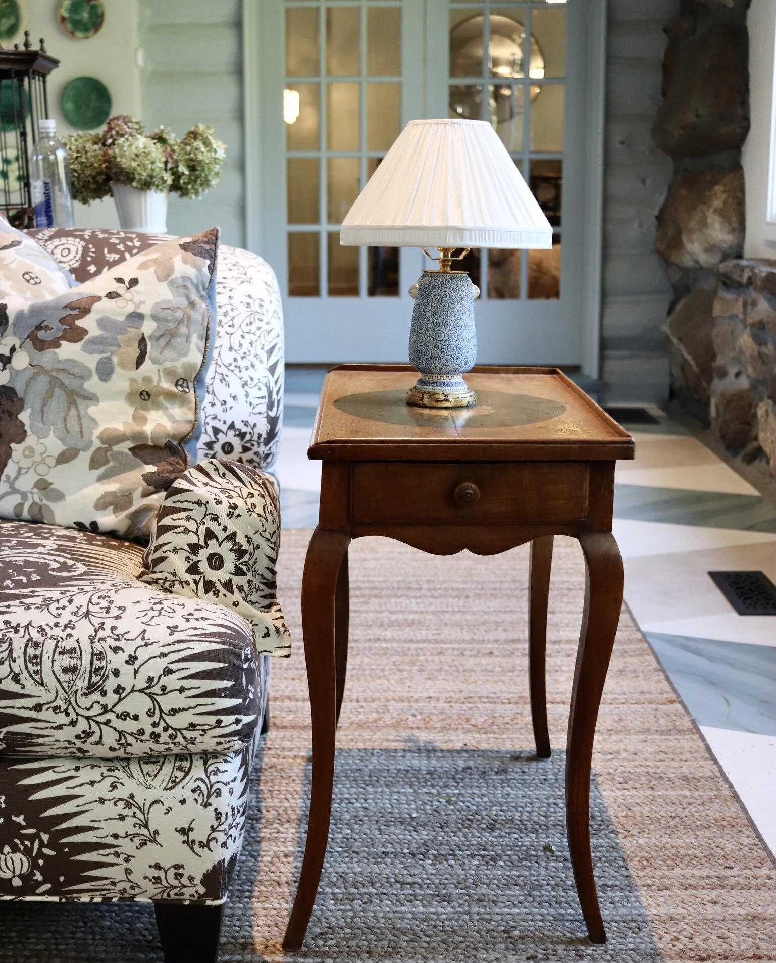 5D9769AF-3168-4041-89CA-1CA1166D1900