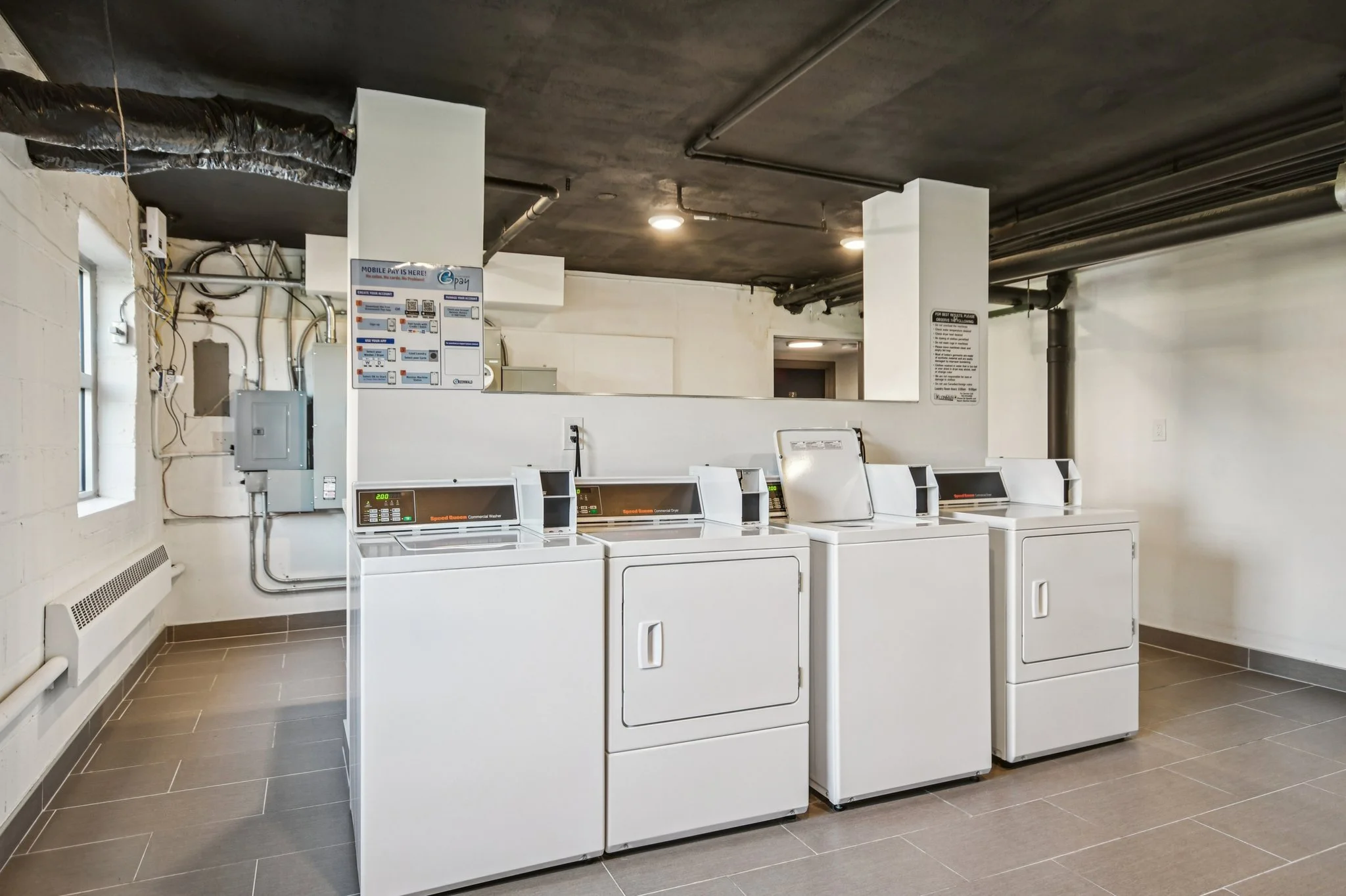 22-web-or-mls-Yorkshire Ave-1211-922.jpg