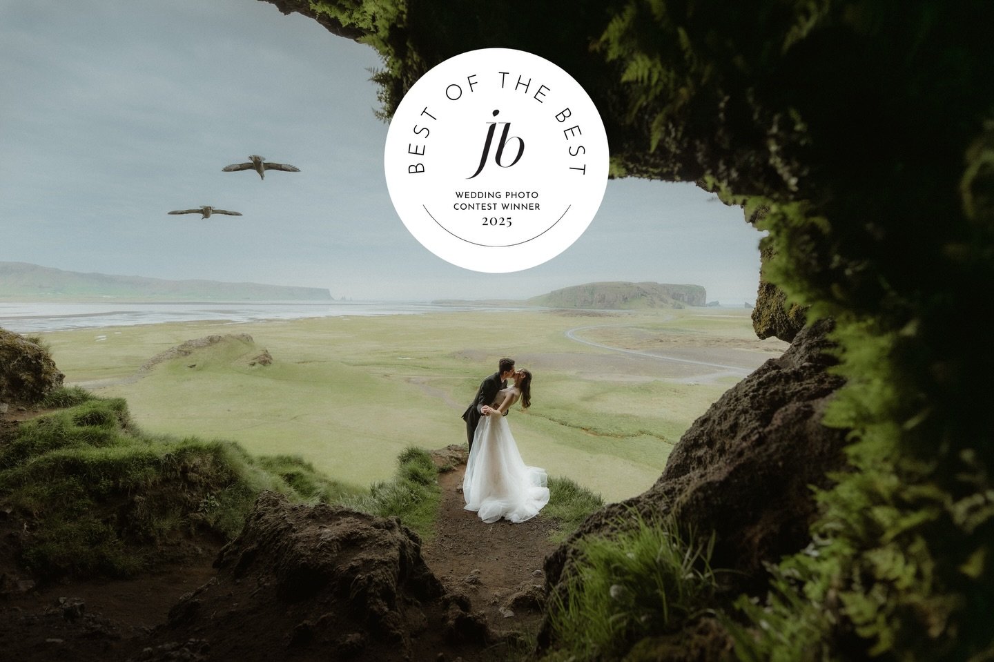 Truly honored and incredibly grateful to be named a winner in the 2025 @junebugweddings Best of the Best  Wedding Photo Contest, chosen among the 50 best wedding photos worldwide. With thousands of submissions from all around the globe this recogniti