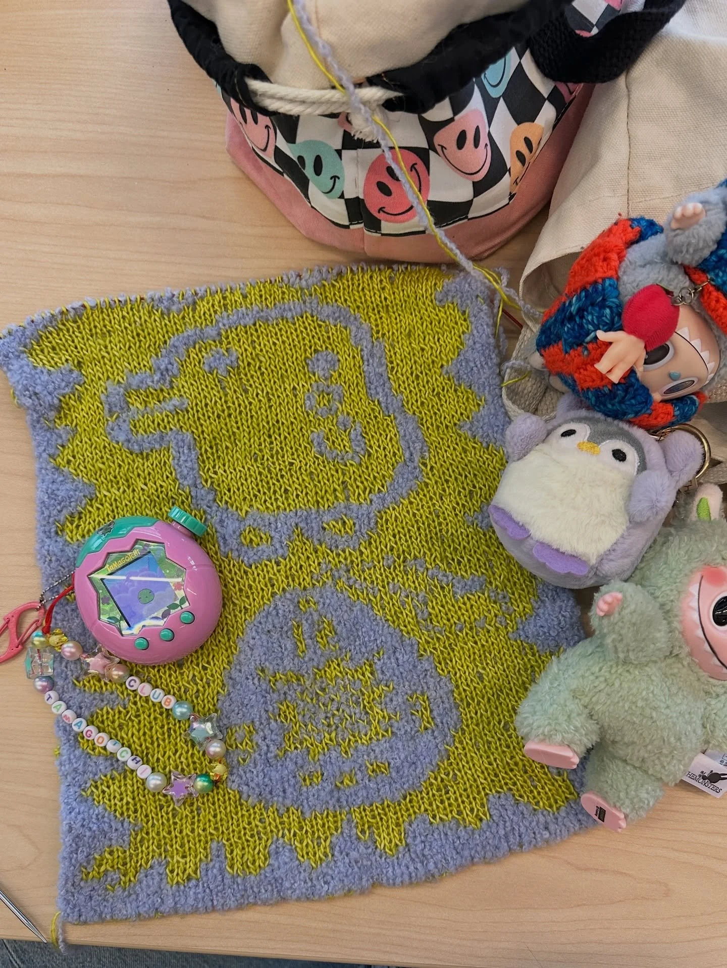 Kuchipatchi has finally emerged at last weekend&rsquo;s @detroit.tamagotchi.club meet up!

I&rsquo;ll just keep sharing progress pics until I finally finish it in like&hellip; 5 years 🫣

Tamagotchi scarf pattern by @katharina.kuntz . 🥚

#BIPOCMaker