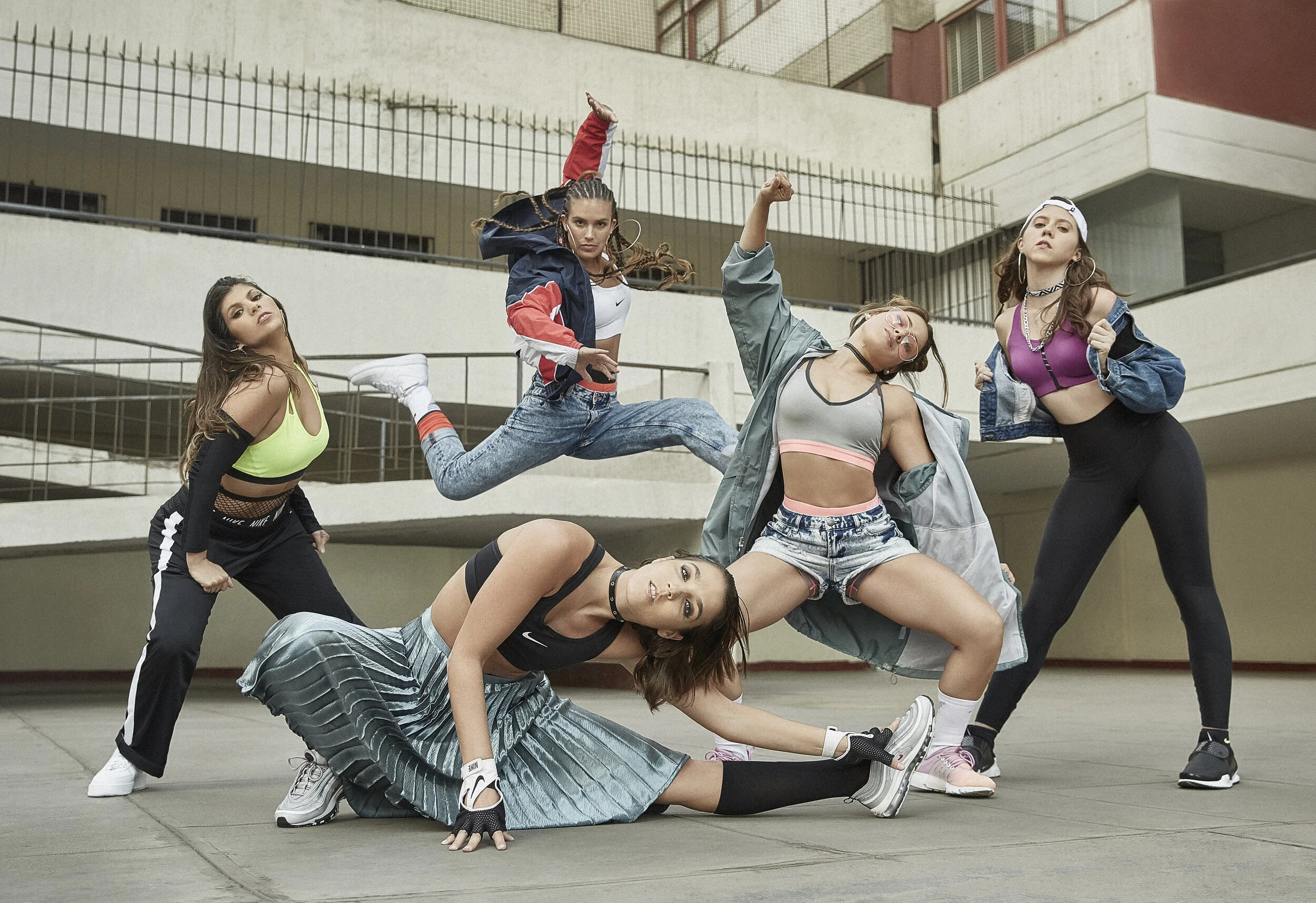 NO BRA, NO SPORT x NIKE
