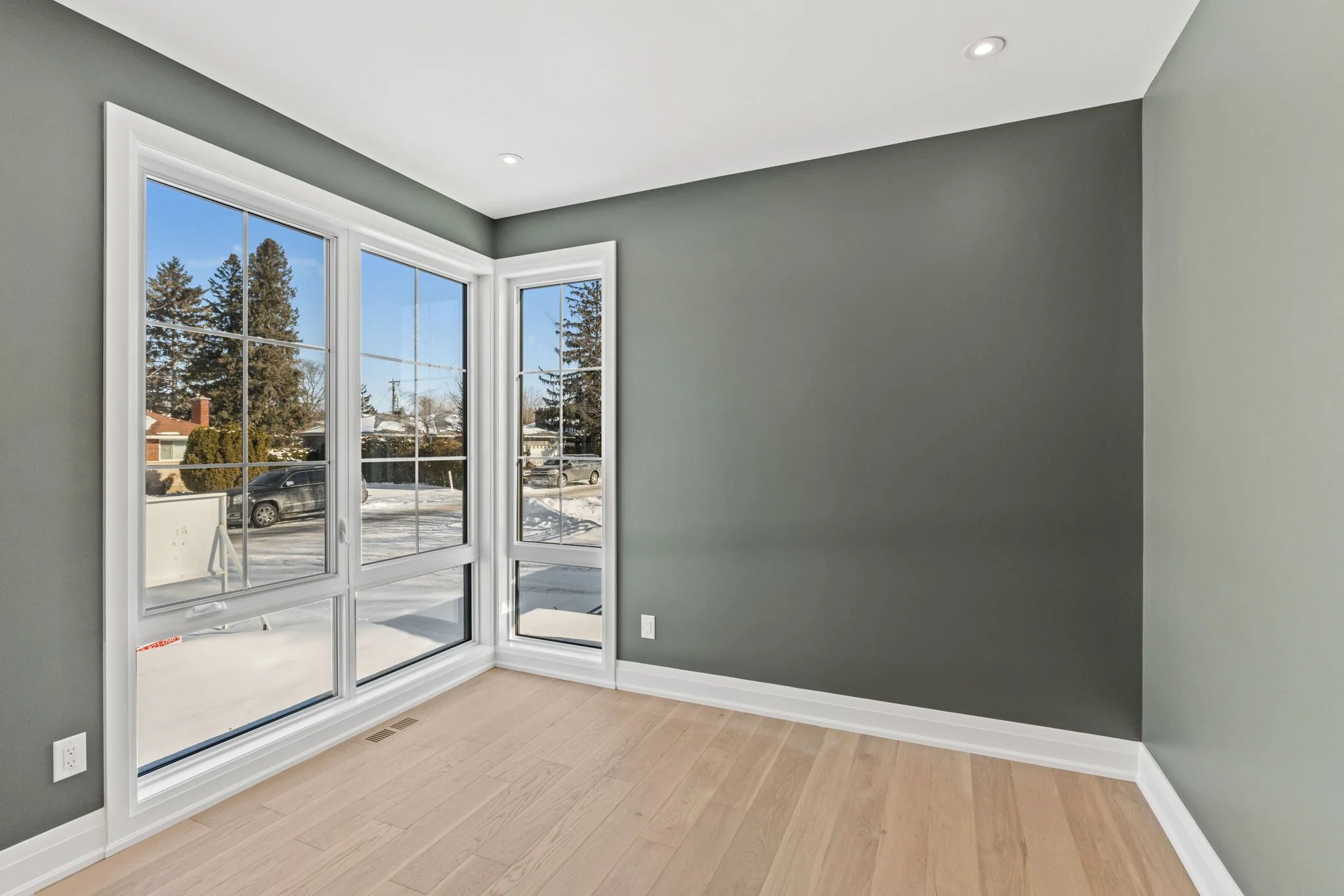 24-web-or-mls-98 Harris Place-19.jpg