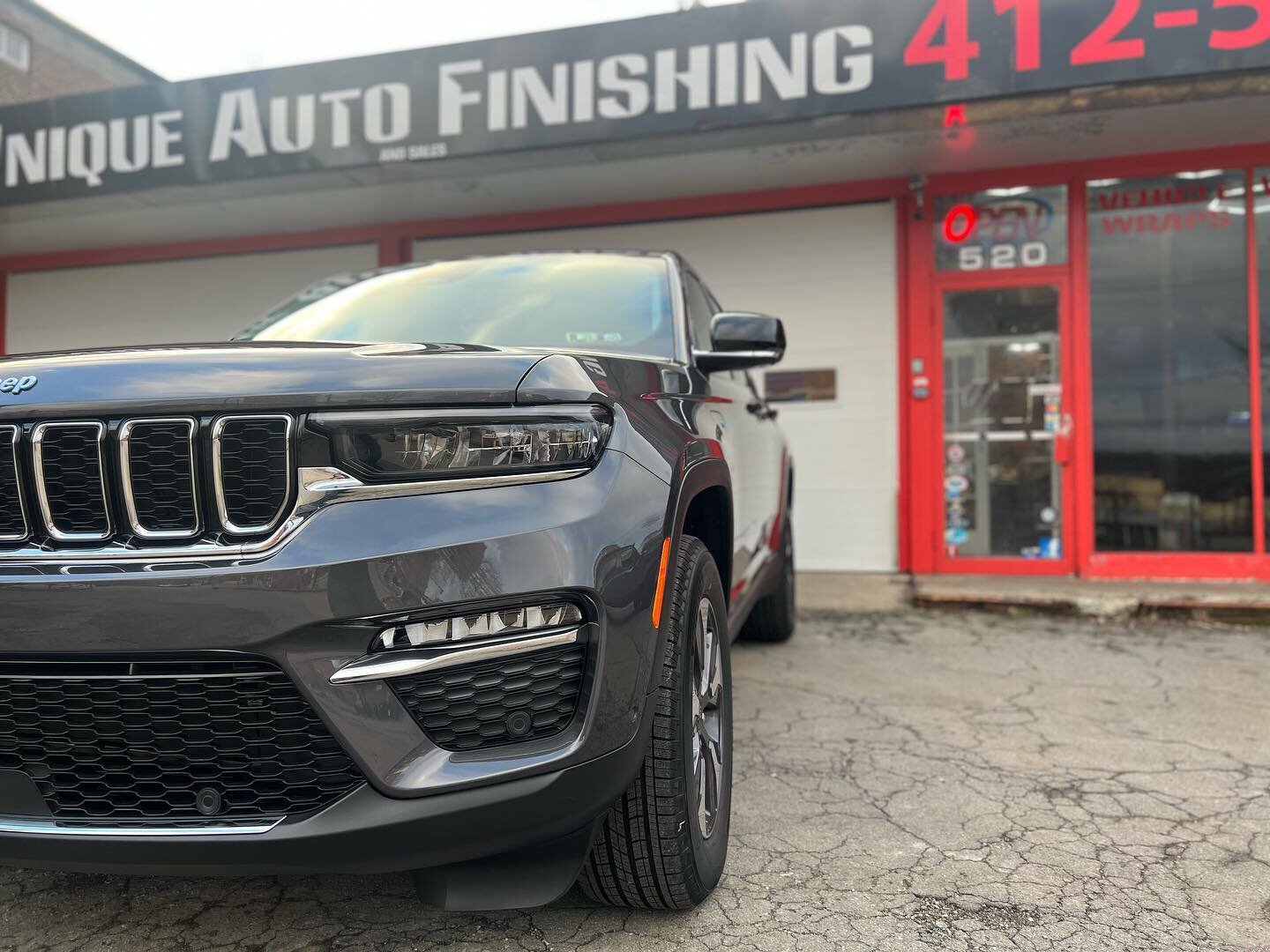 This Grand Cherokee 4xe came in with a few hundred miles on the dash for @xpel ppf on the hood, fenders, bumper and mirror caps and a full vehicle ceramic coating to keep it looking like new for many years to come.