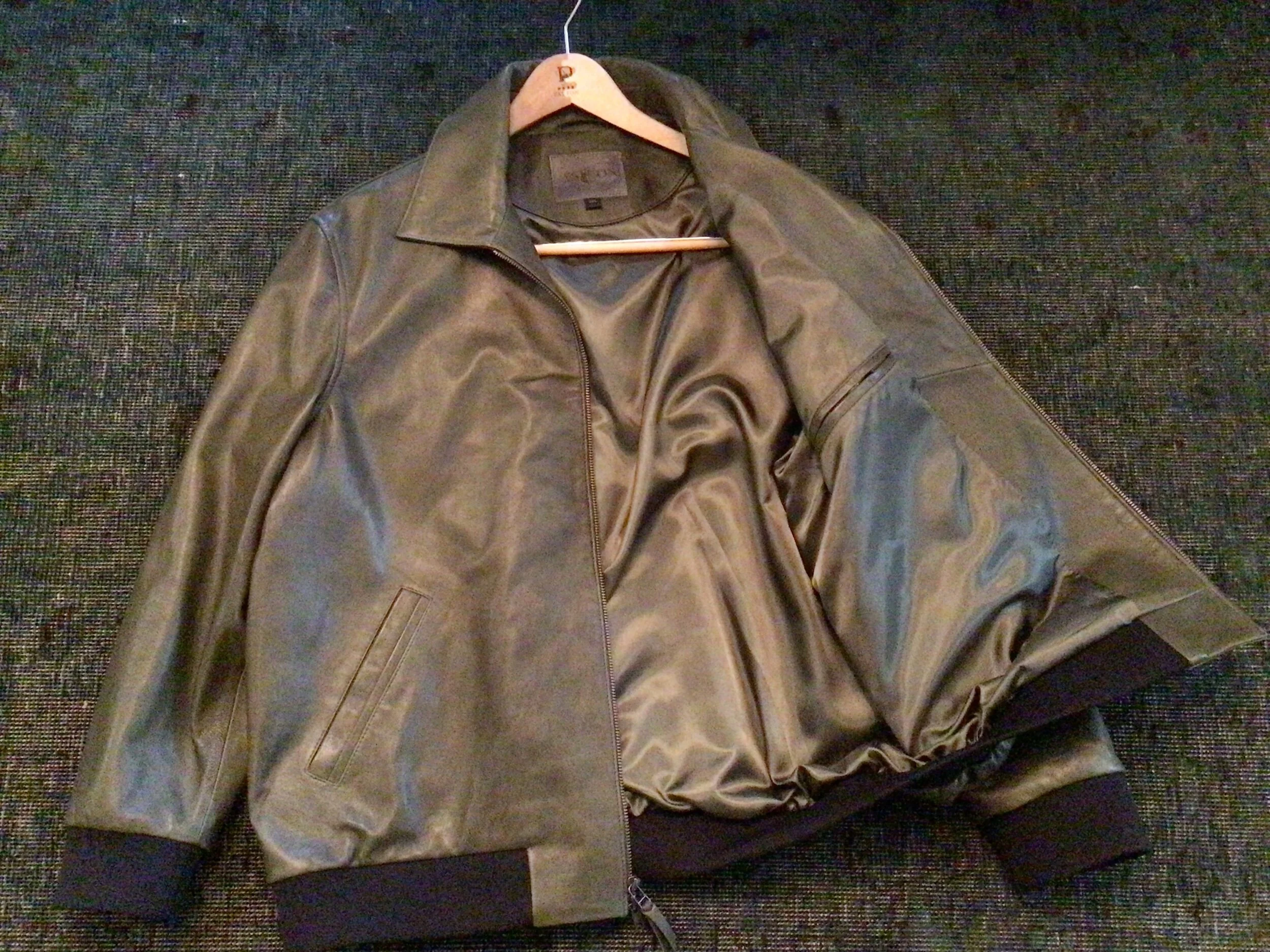 AA0AA120-13BE-4AFF-8C7E-411B910DFA90