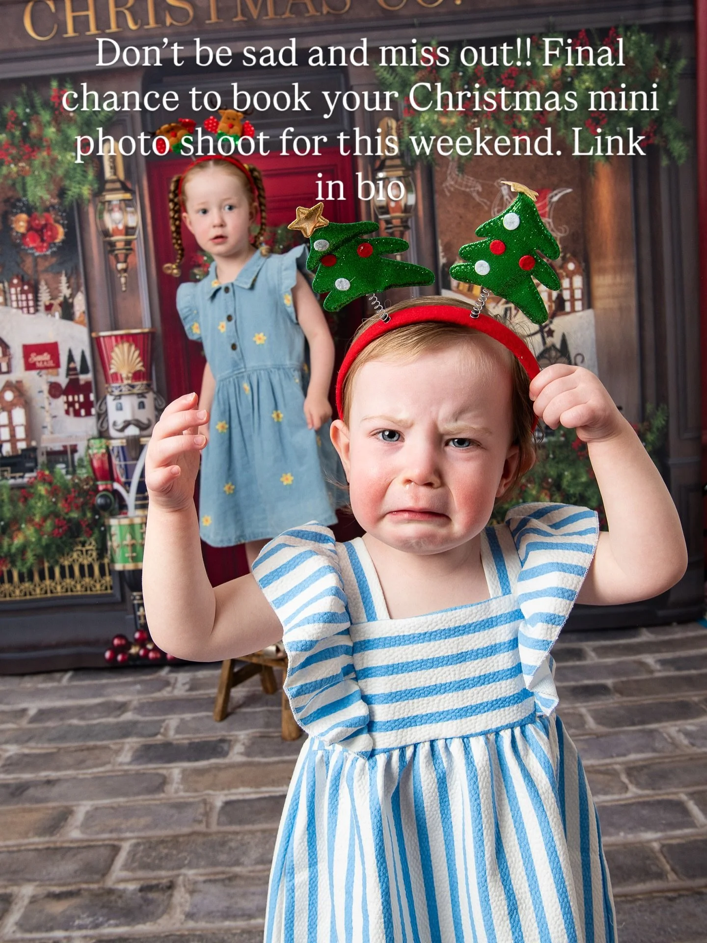 Last chance to book in for this weekend&rsquo;s Christmas mini photo sessions. Link in bio