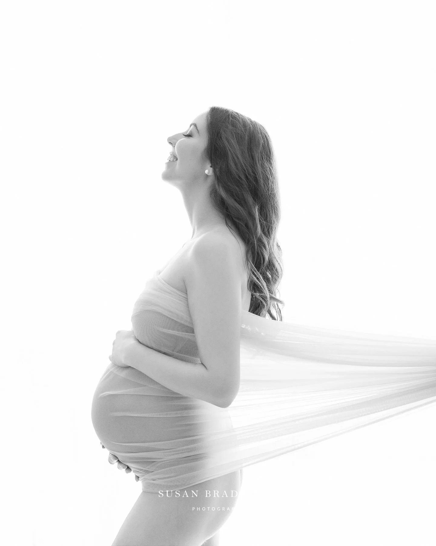 There is something innately beautiful in joy 🤍.
.
Number 1 Maternity Photographer Melbourne 2025 and 2024, family and newborn photographer
WEBSITE: www.susanbradfieldphotography.com
NOW BOOKING INTO 2026 DATES NEWBORN, MATERNITY, FAMILY Brighton stu