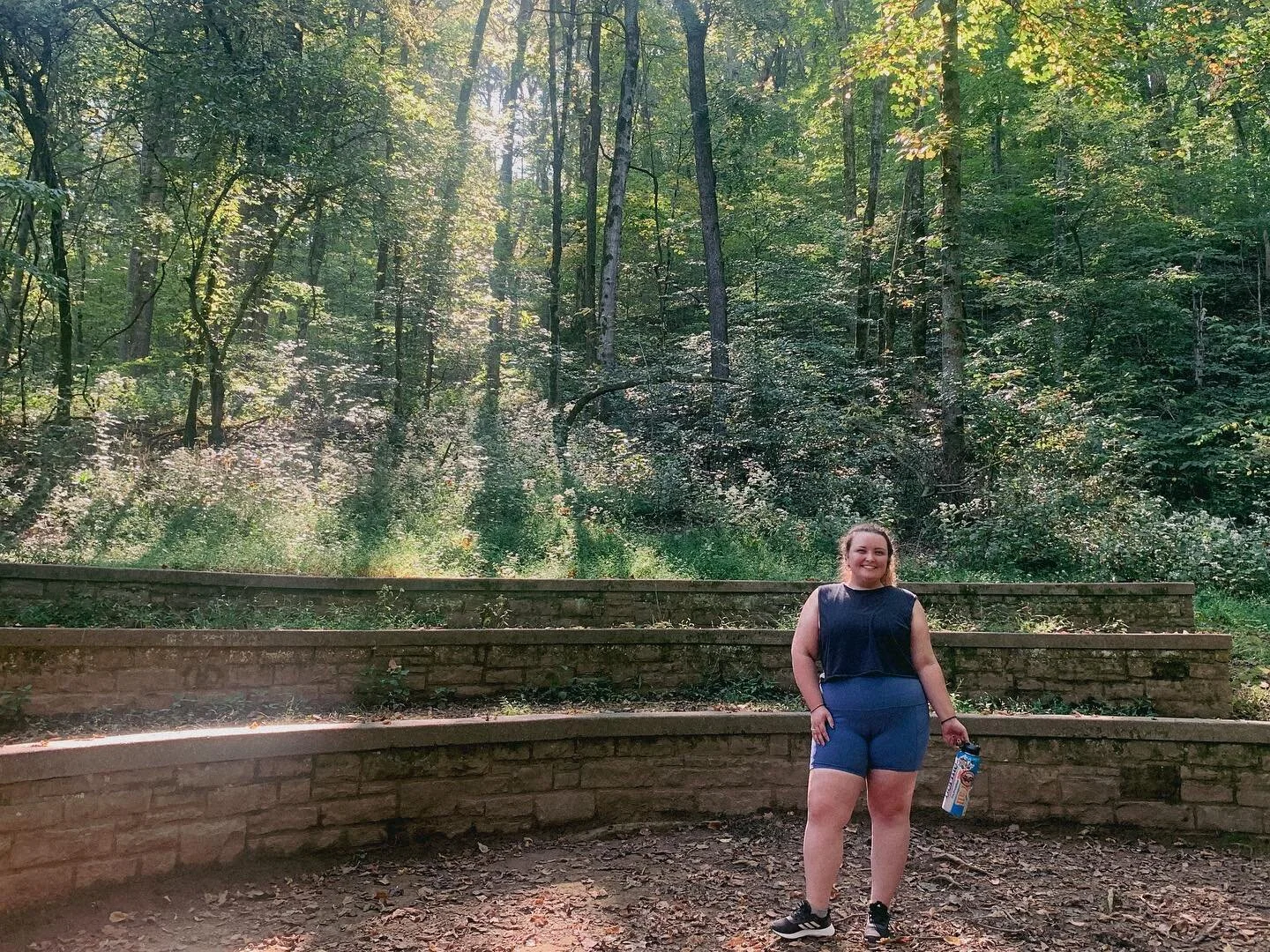 Monday morning hike w/Mama at my favorite park✨☺️