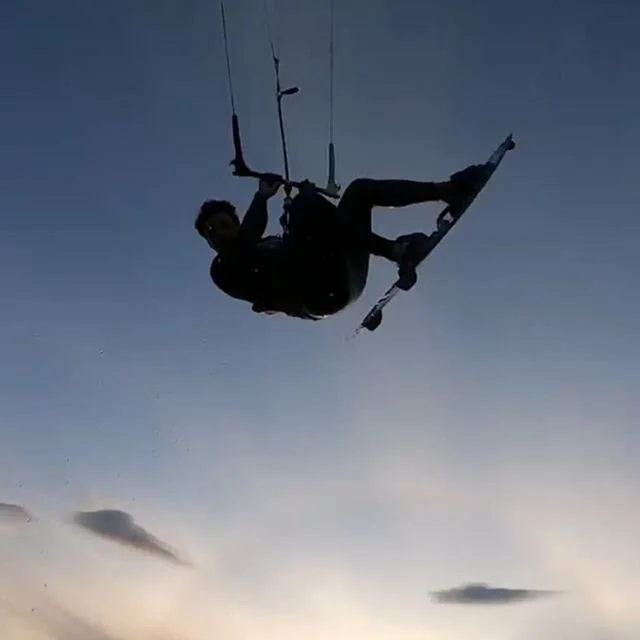 Dusk Patrol. #tiberonpnw #pnwadventures #home #kiteboarding #duskpatrol #naishkiteboarding