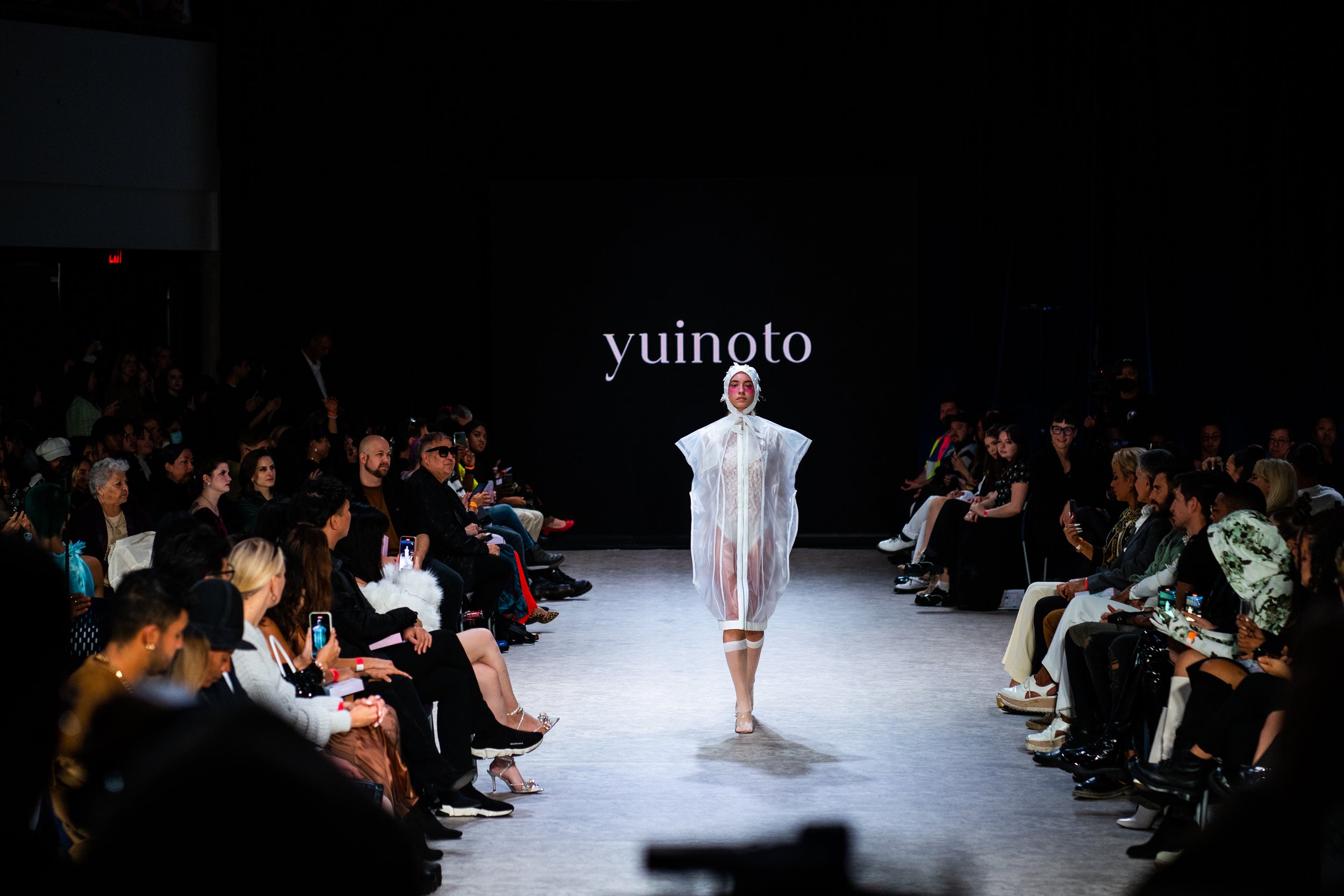 Vancouver fasion week 2022  (222).JPG