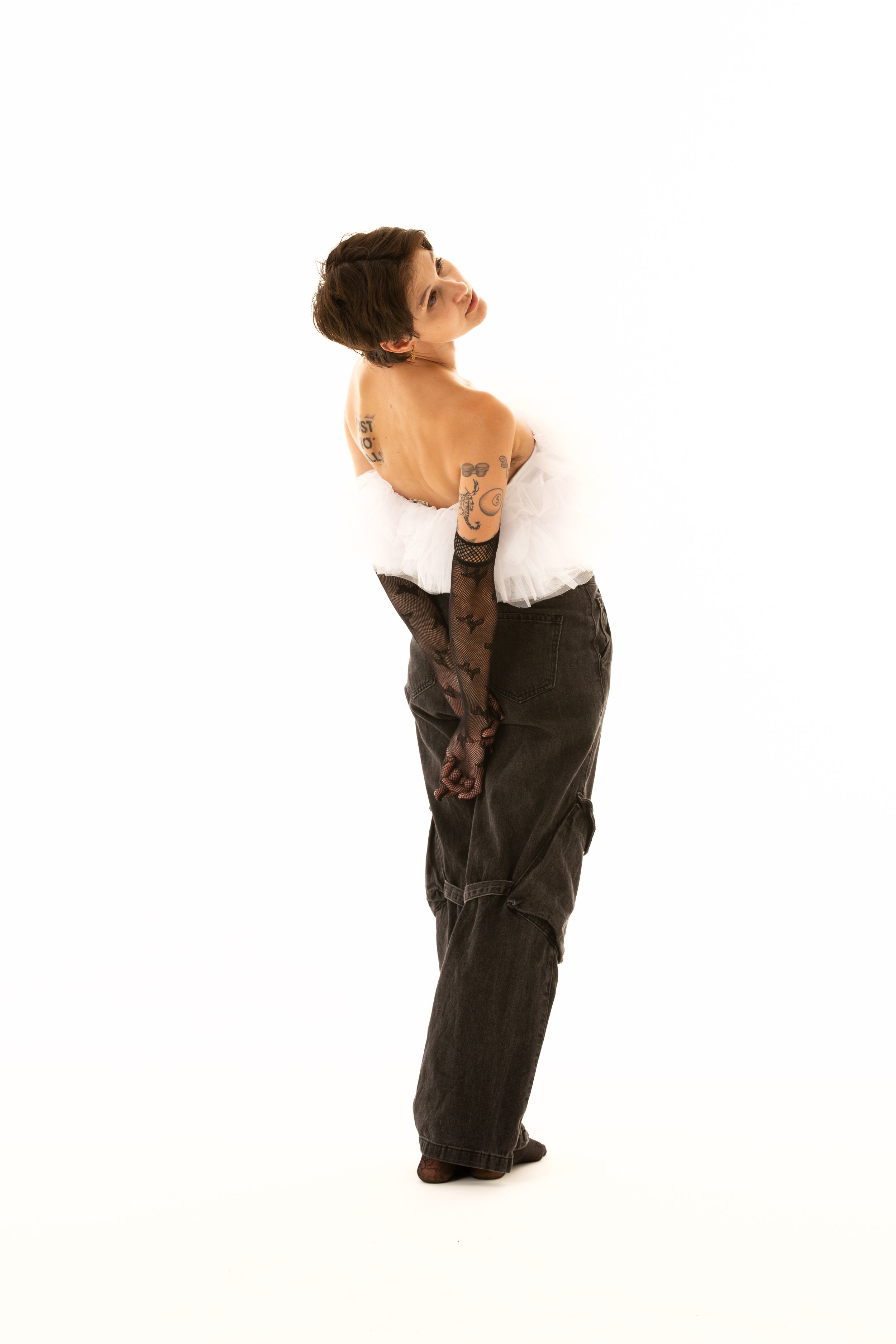 Lo_Pose_Study-039_Edit.jpg